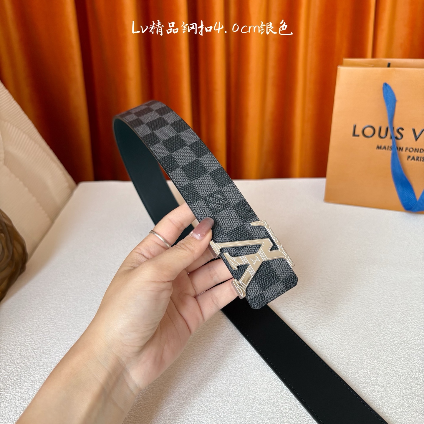 【LOUIS VUITTON】：经典原单品质，pvc印花面配原版平纹底，搭配原单精品钢扣，精工制作，细节