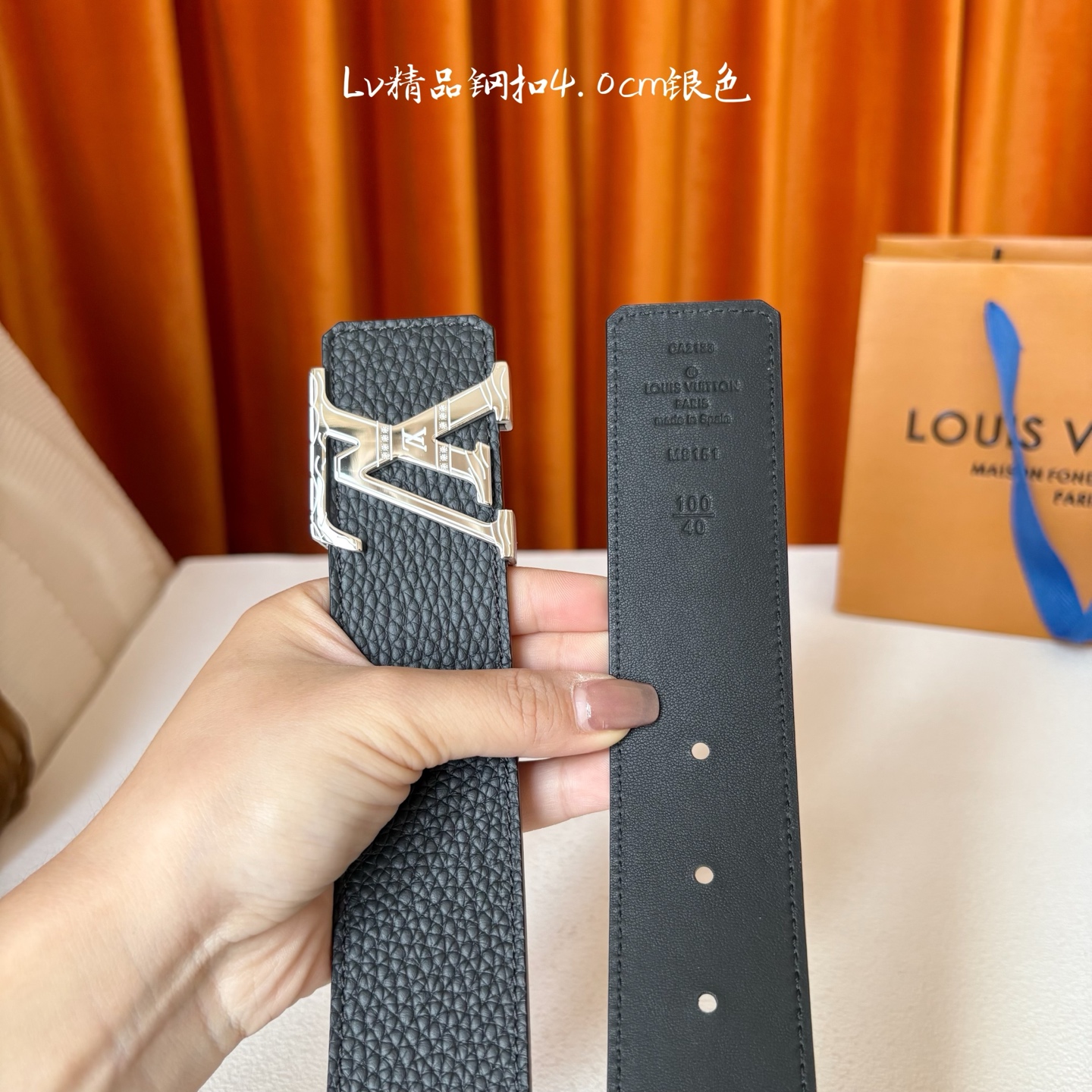 【LOUIS VUITTON】：经典原单品质，经典荔枝纹面配原版平纹底，搭配原单精品钢扣，精工制作，细节