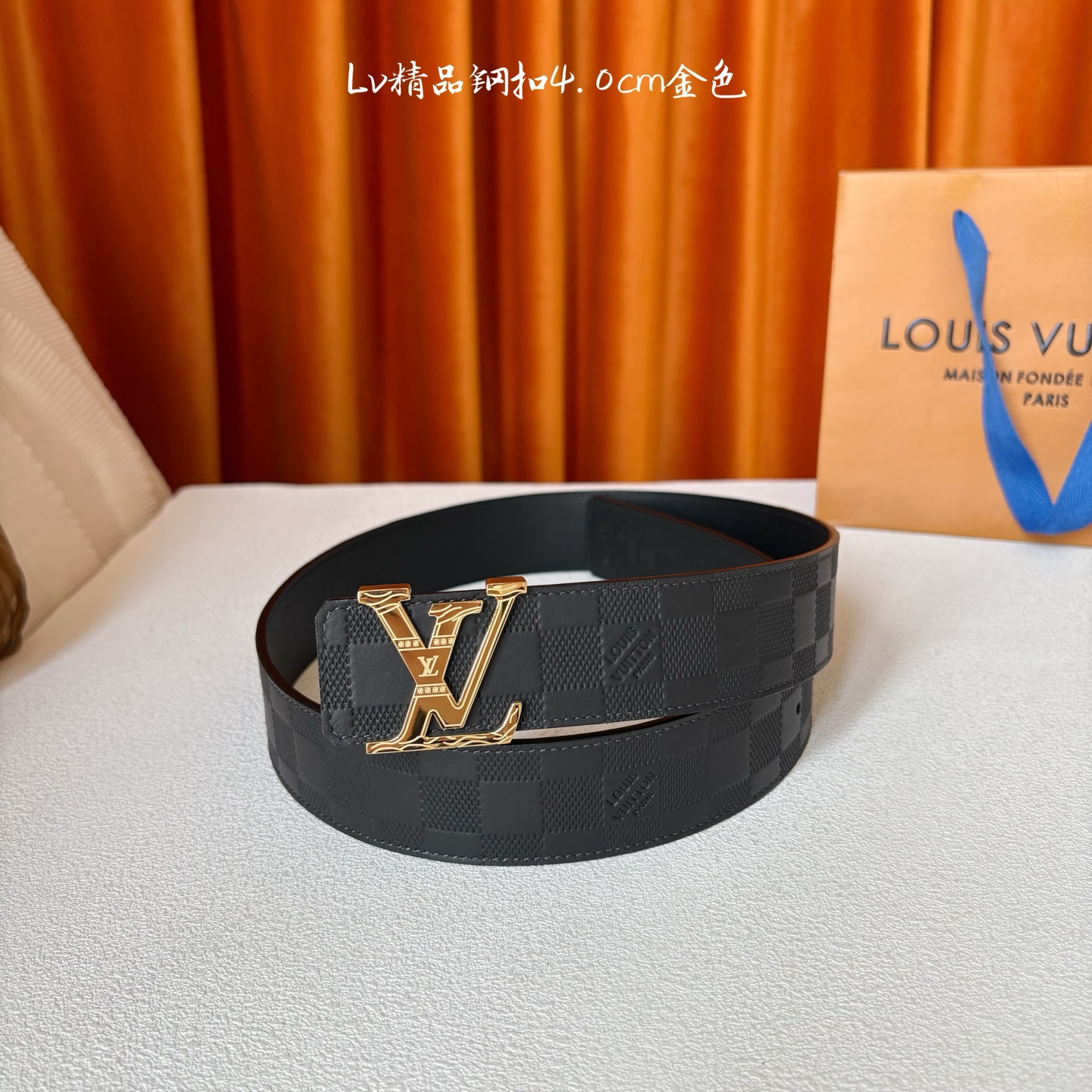 【LOUIS VUITTON】：经典原单品质，经典压花面配原版平纹底，搭配原单精品钢扣，精工制作，细节看