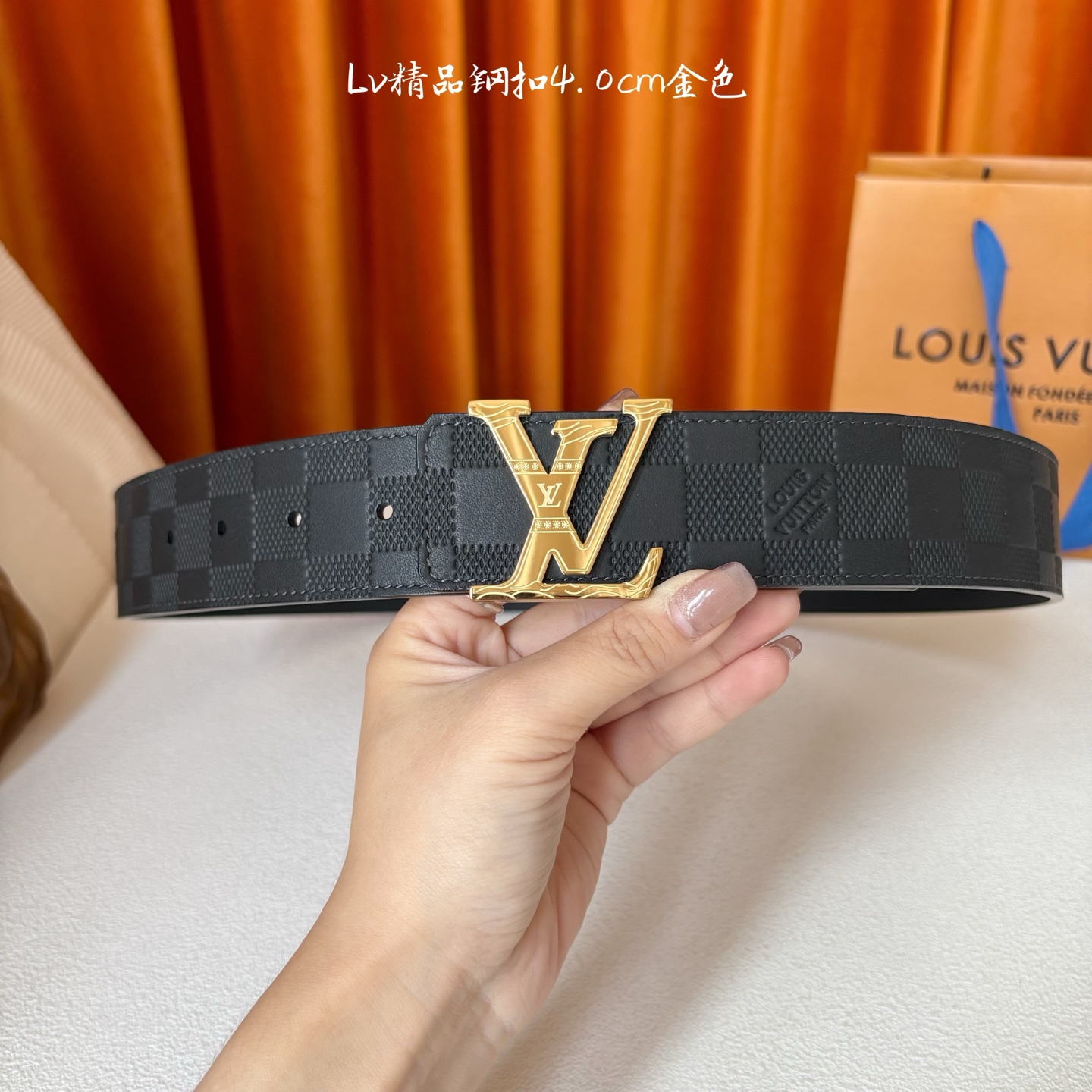 【LOUIS VUITTON】：经典原单品质，经典压花面配原版平纹底，搭配原单精品钢扣，精工制作，细节看