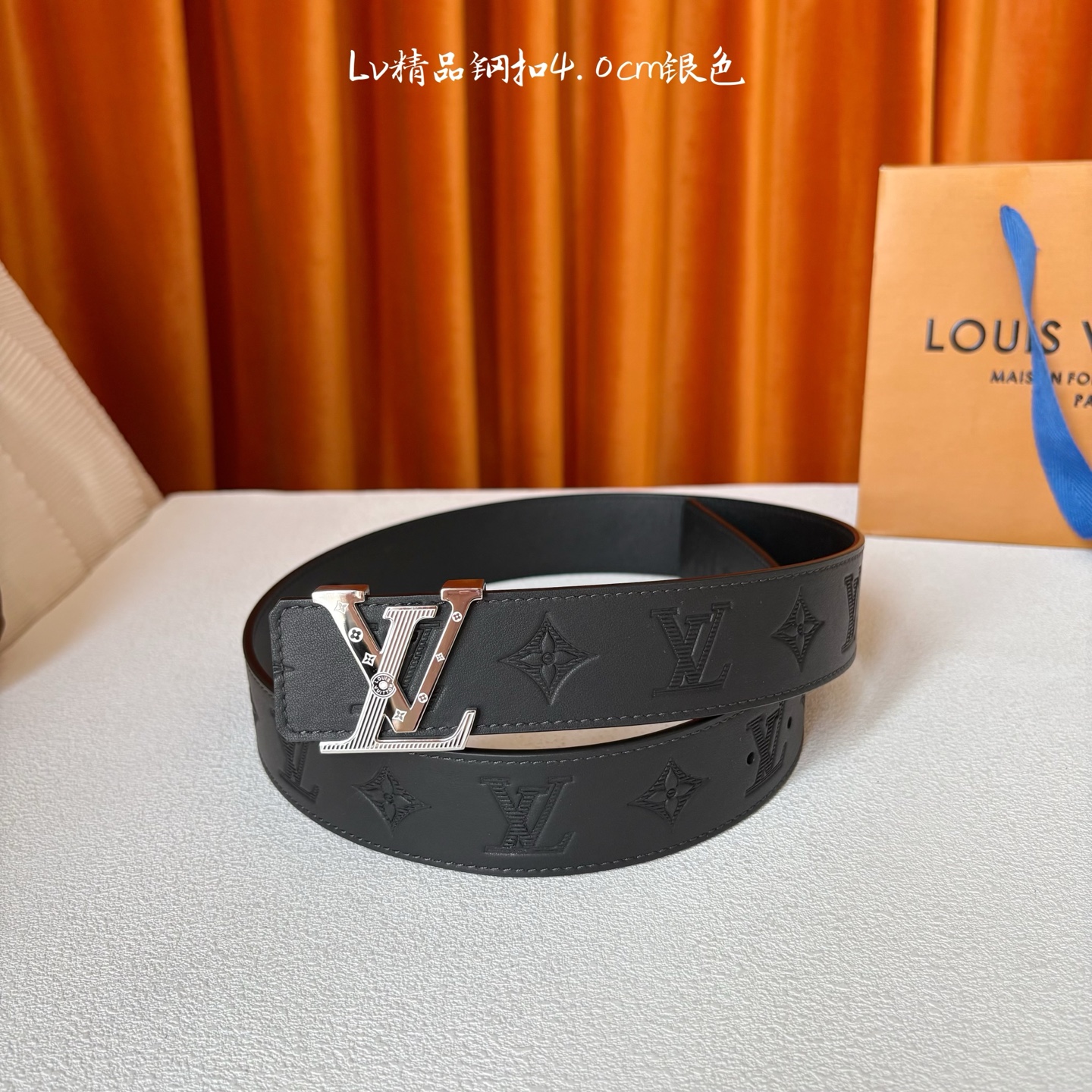 【LOUIS VUITTON】：经典原单品质，经典压花面配原版平纹底，搭配原单精品钢扣，精工制作，细节看