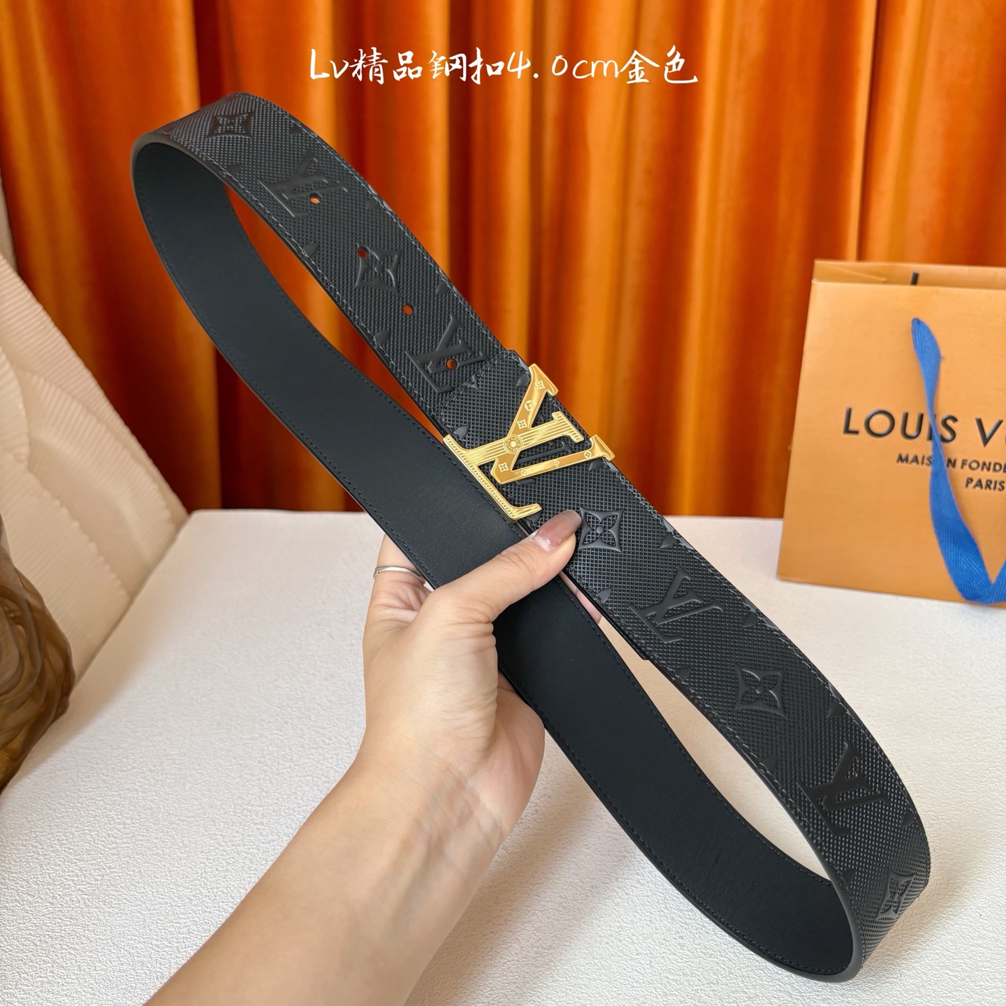 【LOUIS VUITTON】：经典原单品质，经典压花面配原版平纹底，搭配原单精品钢扣，精工制作，细节看