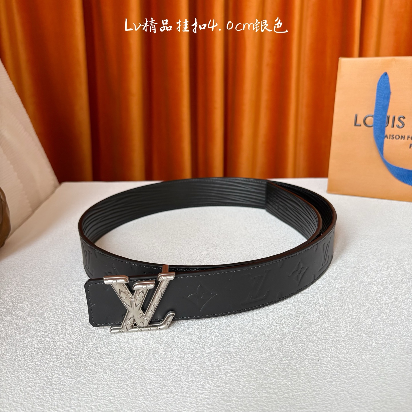 【LOUIS VUITTON】：经典原单品质，一面经典压花一面水波纹底，原单精品挂扣，精工制作，细节看图