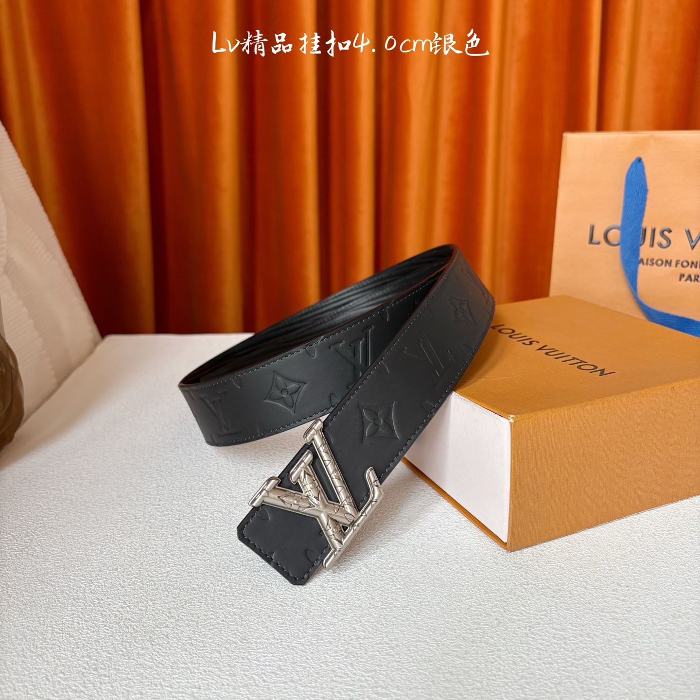 【LOUIS VUITTON】：经典原单品质，一面经典压花一面水波纹底，原单精品挂扣，精工制作，细节看图