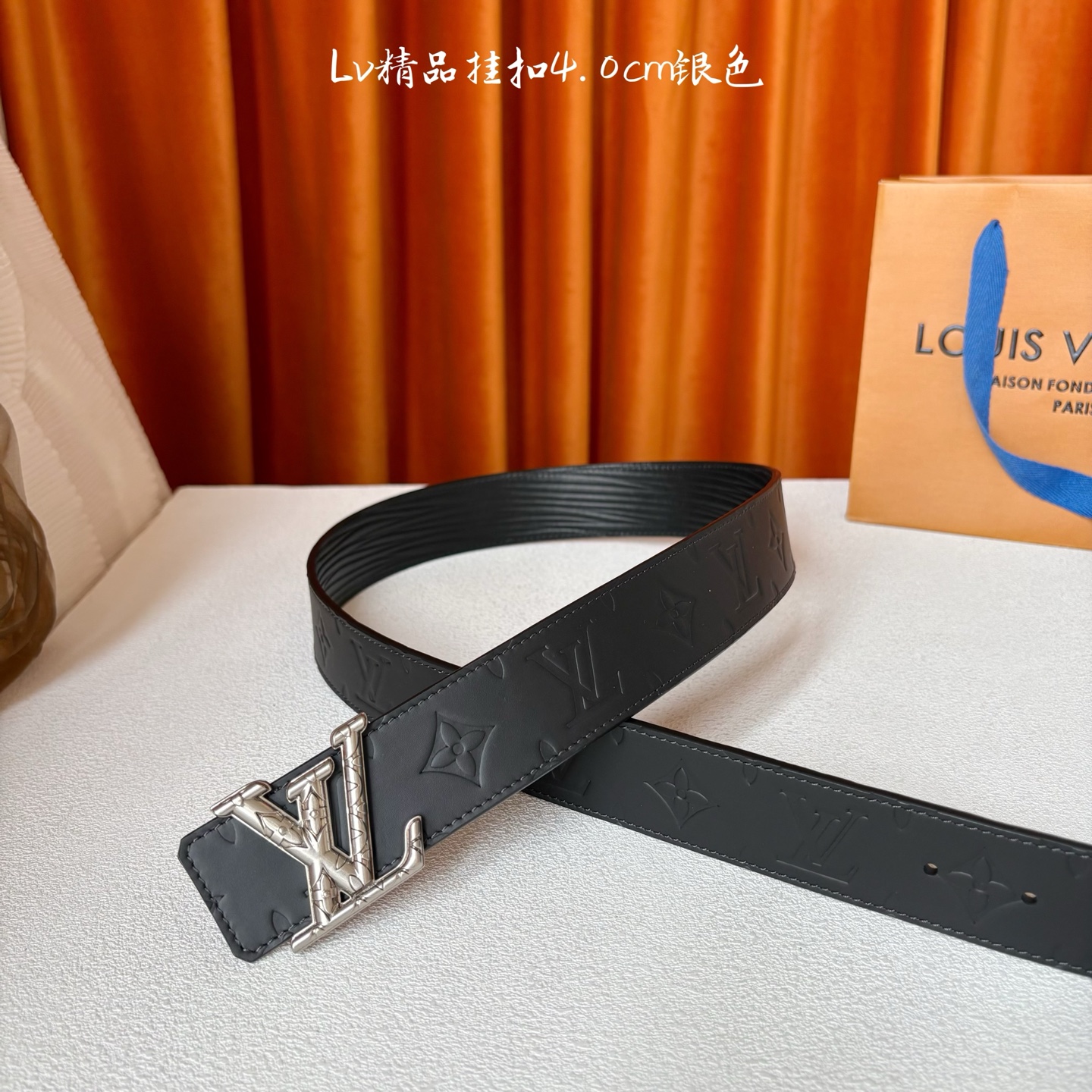 【LOUIS VUITTON】：经典原单品质，一面经典压花一面水波纹底，原单精品挂扣，精工制作，细节看图