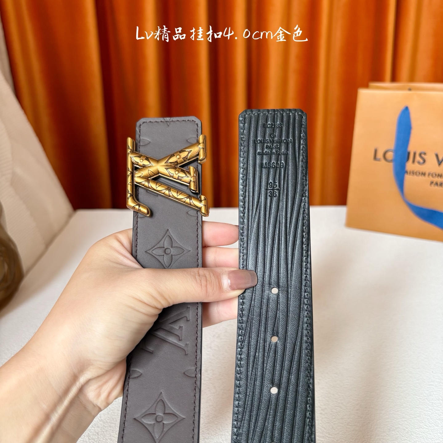 【LOUIS VUITTON】：经典原单品质，一面经典压花一面水波纹底，原单精品挂扣，精工制作，细节看图