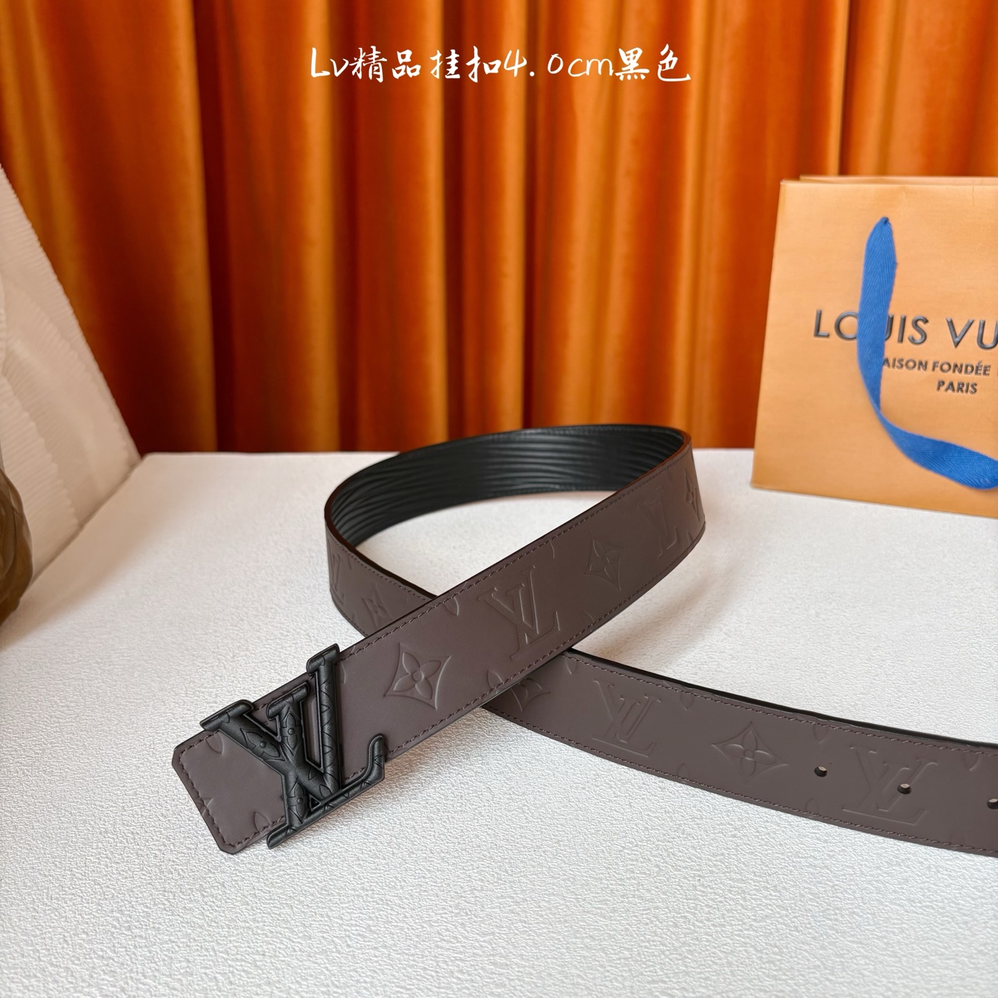 【LOUIS VUITTON】：经典原单品质，一面经典压花一面水波纹底，原单精品挂扣，精工制作，细节看图