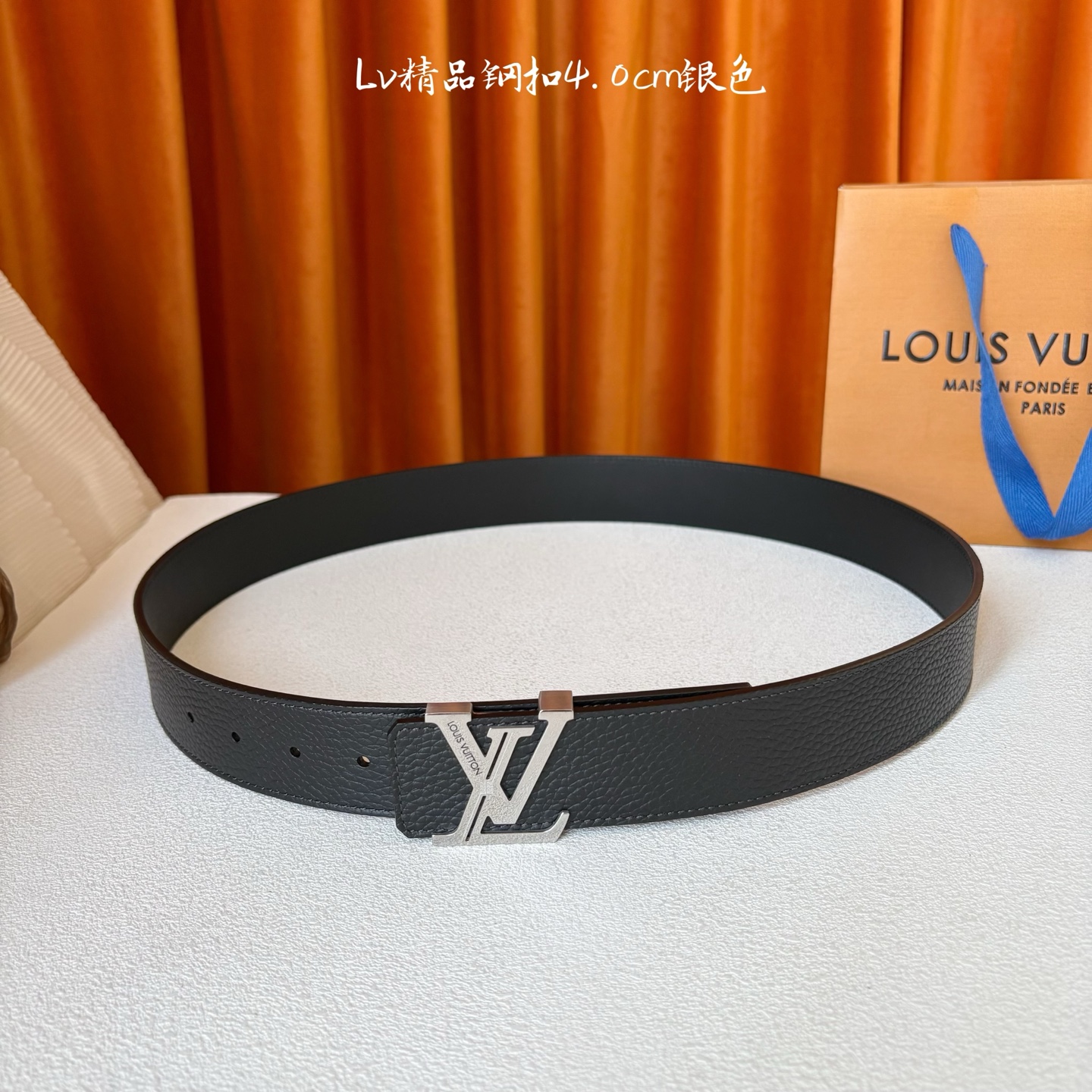 【LOUIS VUITTON】：经典原单品质，经典荔枝纹面配原版平纹底，搭配原单精品钢扣，精工制作，细节