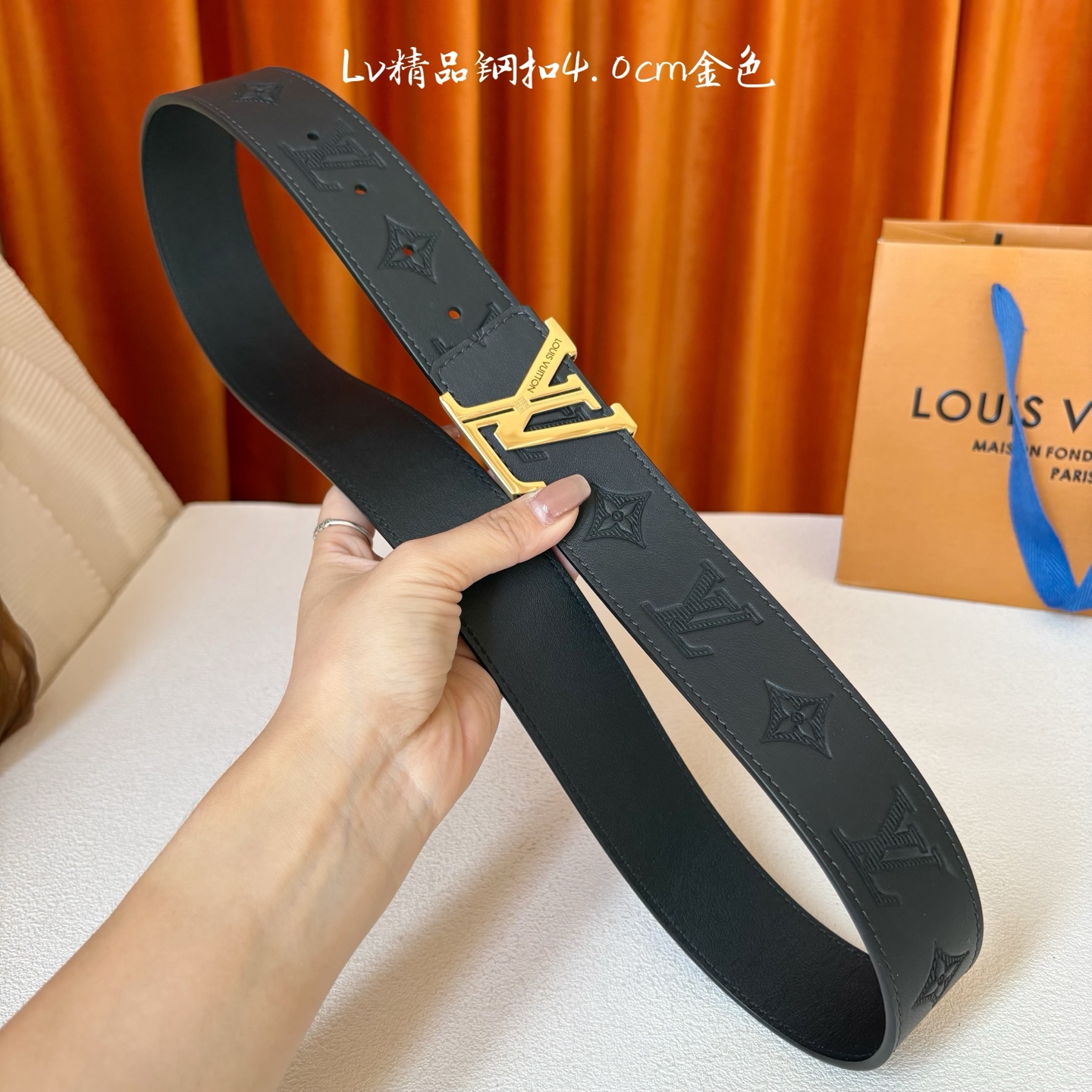 【LOUIS VUITTON】：经典原单品质，经典压花面配原版平纹底，搭配原单精品钢扣，精工制作，细节看