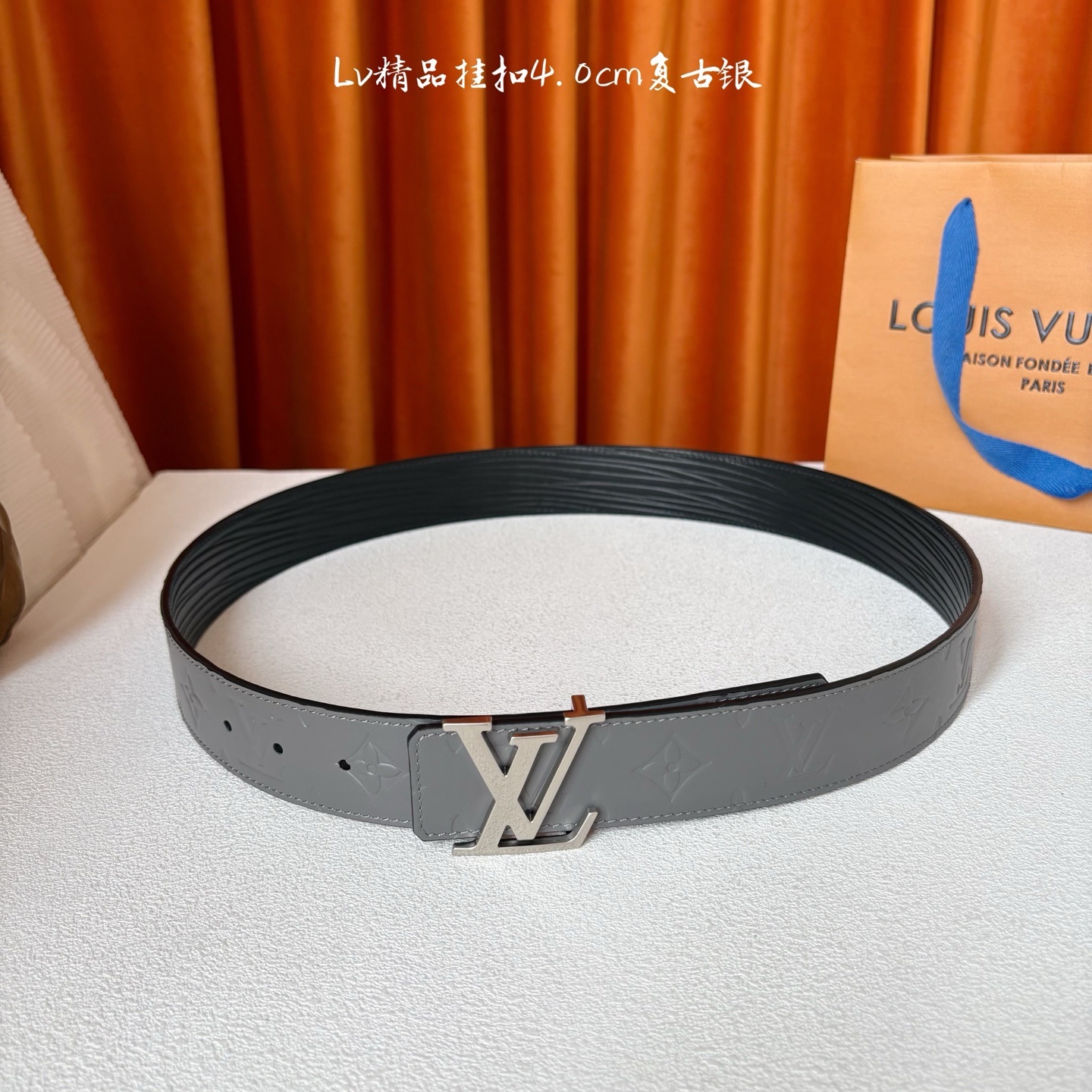 【LOUIS VUITTON】：经典原单品质，一面经典压花一面水波纹底，原单精品挂扣，精工制作，细节看图