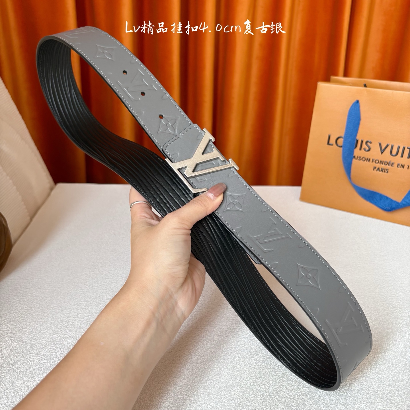 【LOUIS VUITTON】：经典原单品质，一面经典压花一面水波纹底，原单精品挂扣，精工制作，细节看图