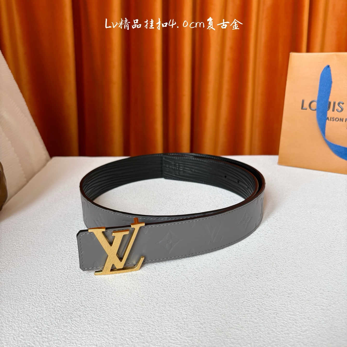 【LOUIS VUITTON】：经典原单品质，一面经典压花一面水波纹底，原单精品挂扣，精工制作，细节看图