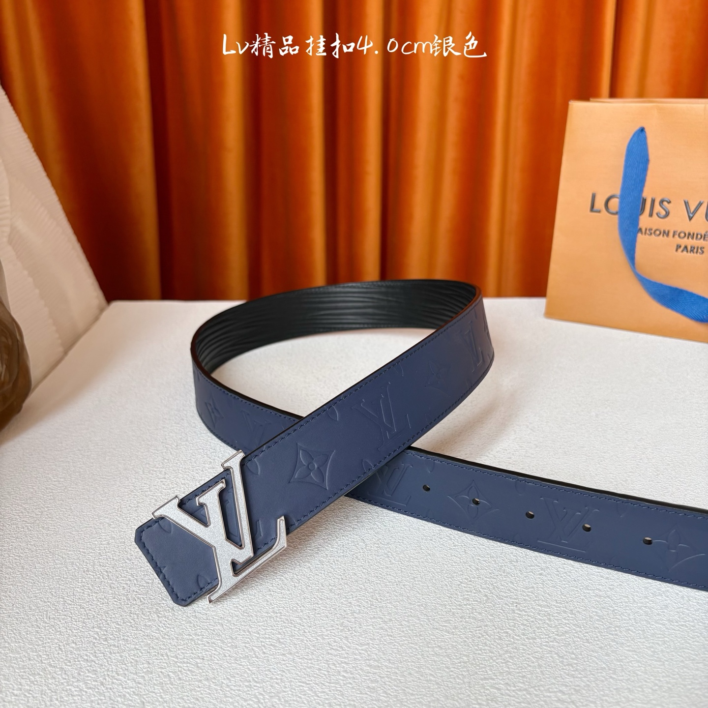 【LOUIS VUITTON】：经典原单品质，一面经典压花一面水波纹底，原单精品挂扣，精工制作，细节看图