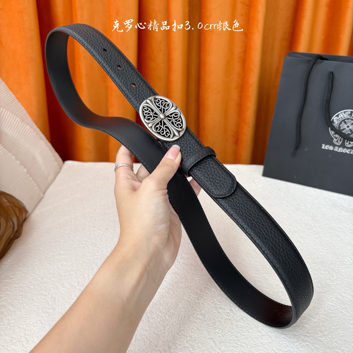 𝐂𝐡𝐫𝐨𝐦𝐞𝐇𝐞𝐚𝐫𝐭𝐬 克罗心经典✝️皮带，复古银五金搭配头层牛皮腰带，酷炫十足。宽度3.0cm