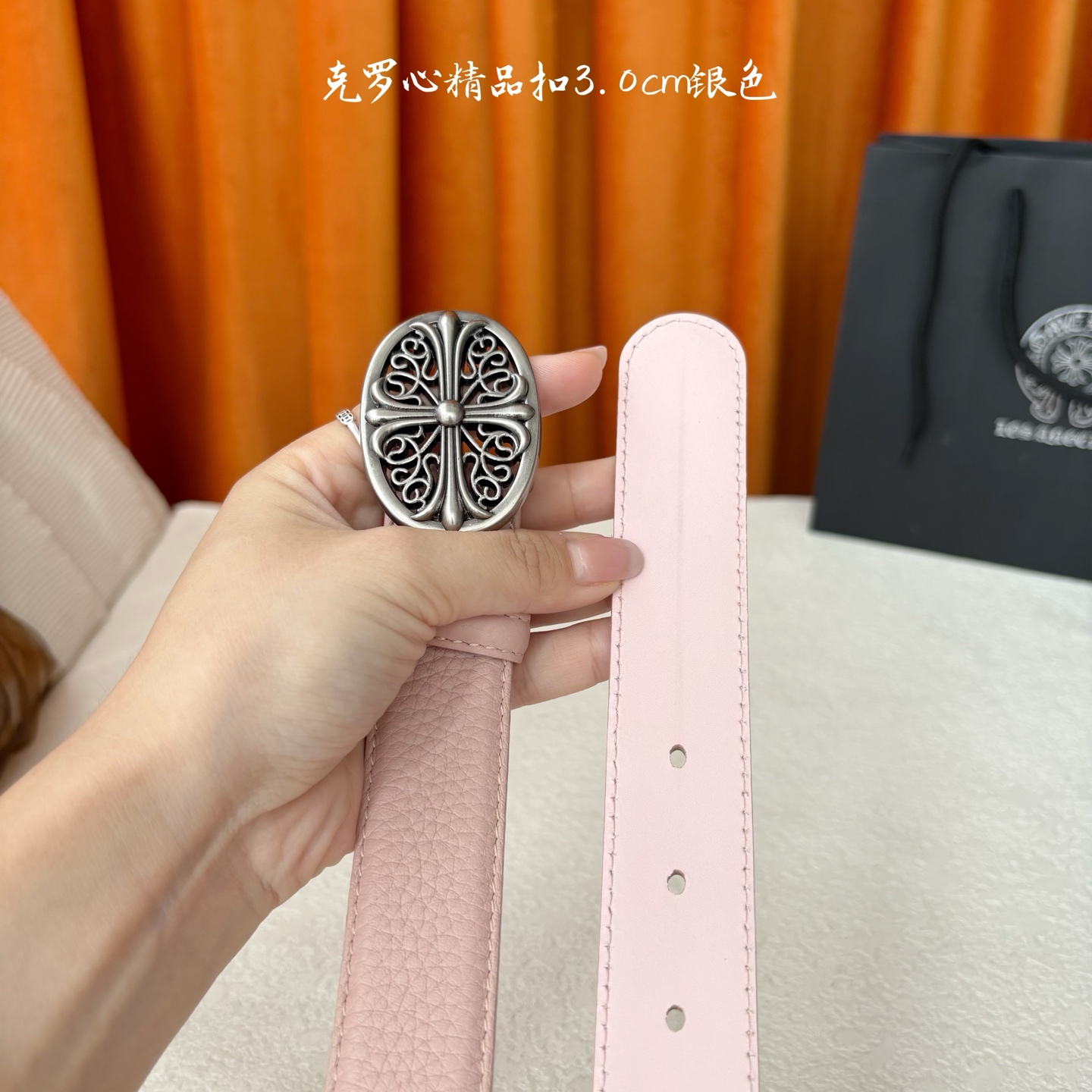 𝐂𝐡𝐫𝐨𝐦𝐞𝐇𝐞𝐚𝐫𝐭𝐬 克罗心经典✝️皮带，复古银五金搭配头层牛皮腰带，酷炫十足。宽度3.0cm