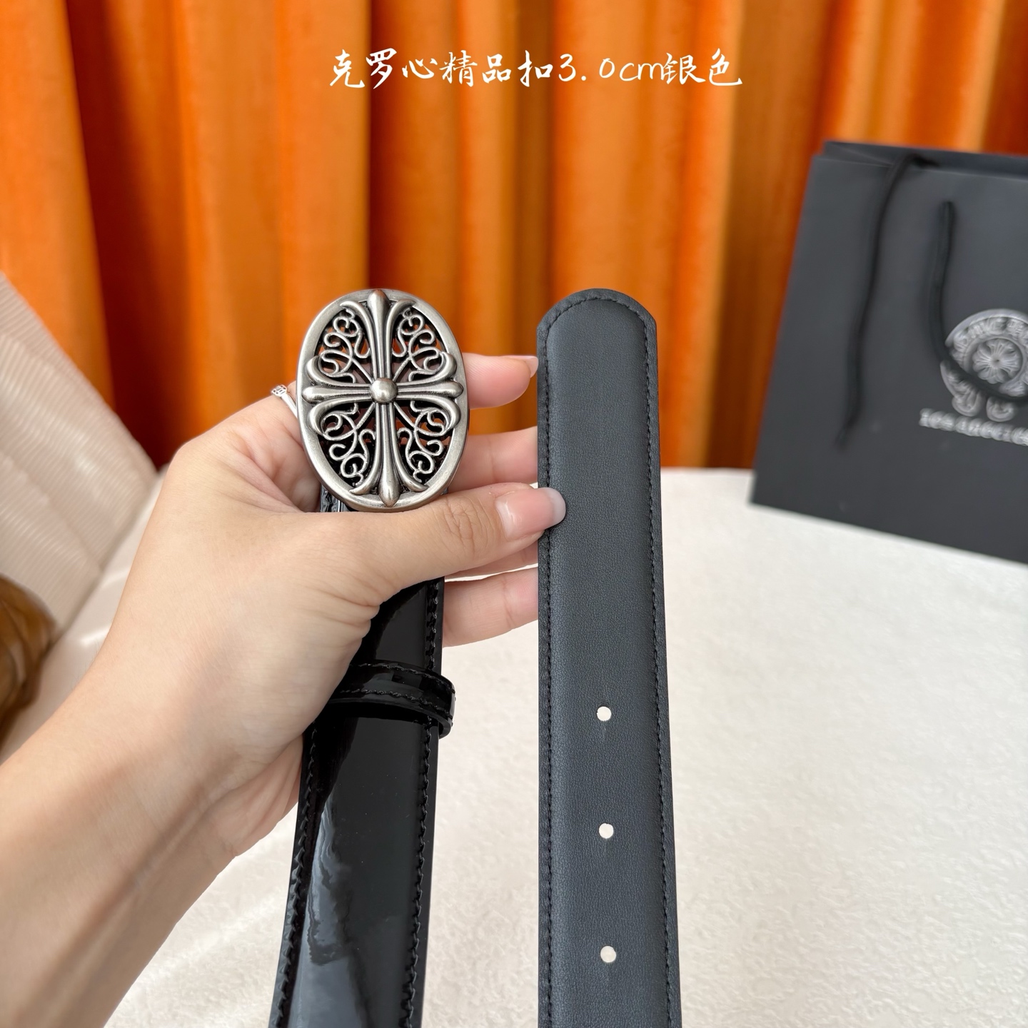 𝐂𝐡𝐫𝐨𝐦𝐞𝐇𝐞𝐚𝐫𝐭𝐬 克罗心经典✝️皮带，复古银五金搭配头层牛皮腰带，酷炫十足。宽度3.0cm