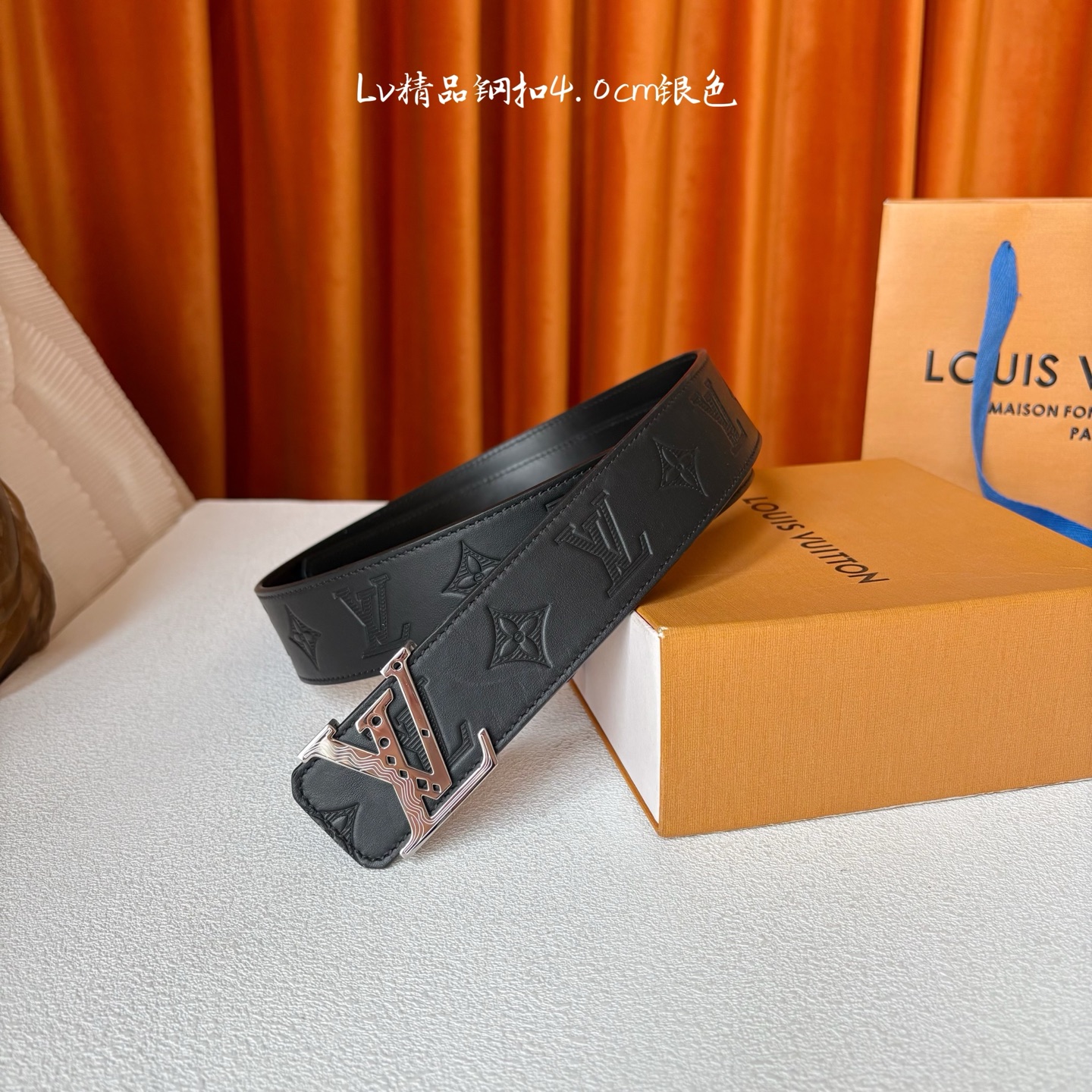 【LOUIS VUITTON】：经典原单品质，经典压花面配原版平纹底，搭配原单精品钢扣，精工制作，细节看