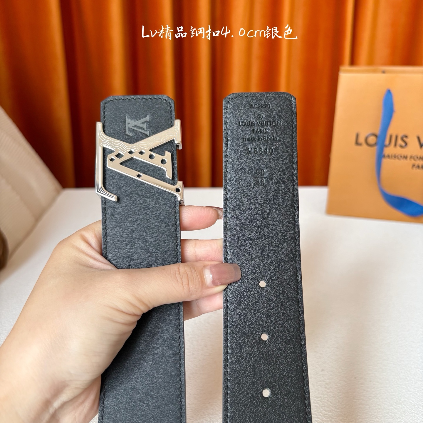 【LOUIS VUITTON】：经典原单品质，经典压花面配原版平纹底，搭配原单精品钢扣，精工制作，细节看