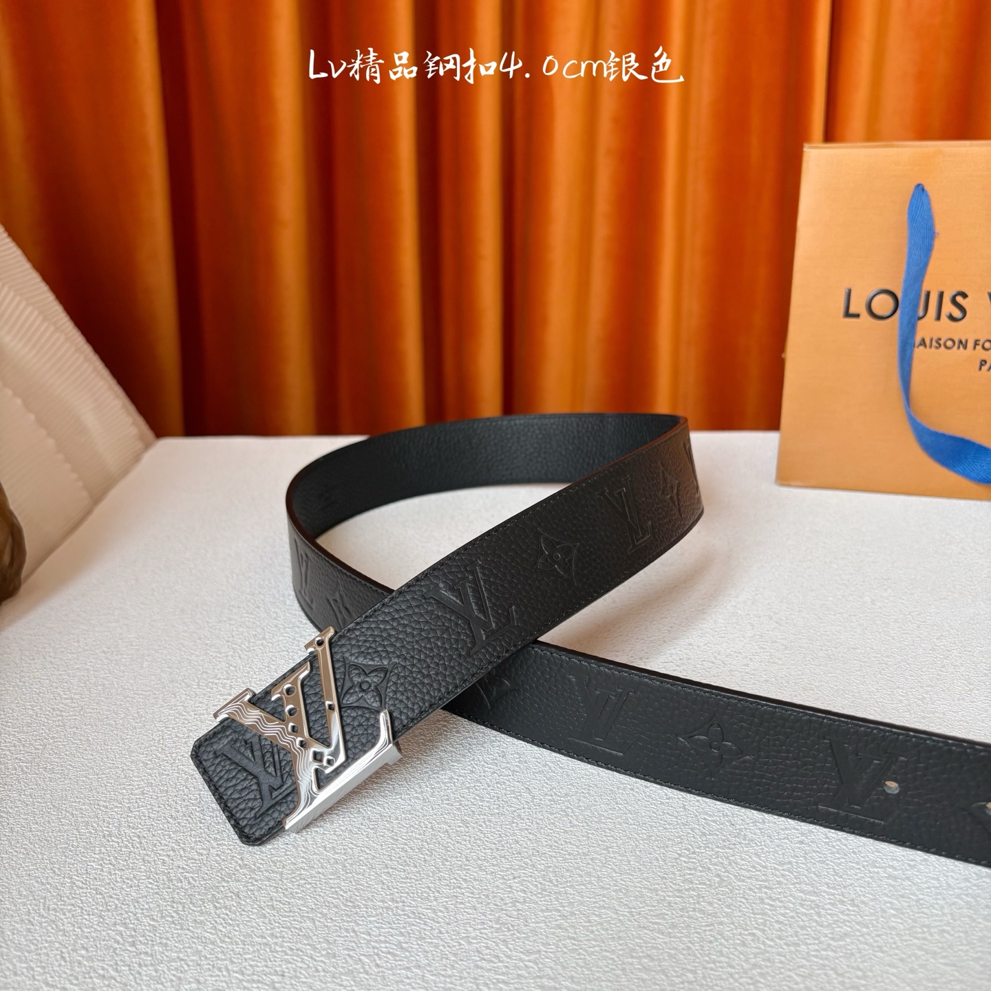 【LOUIS VUITTON】：经典原单品质，经典压花面配原版平纹底，搭配原单精品钢扣，精工制作，细节看