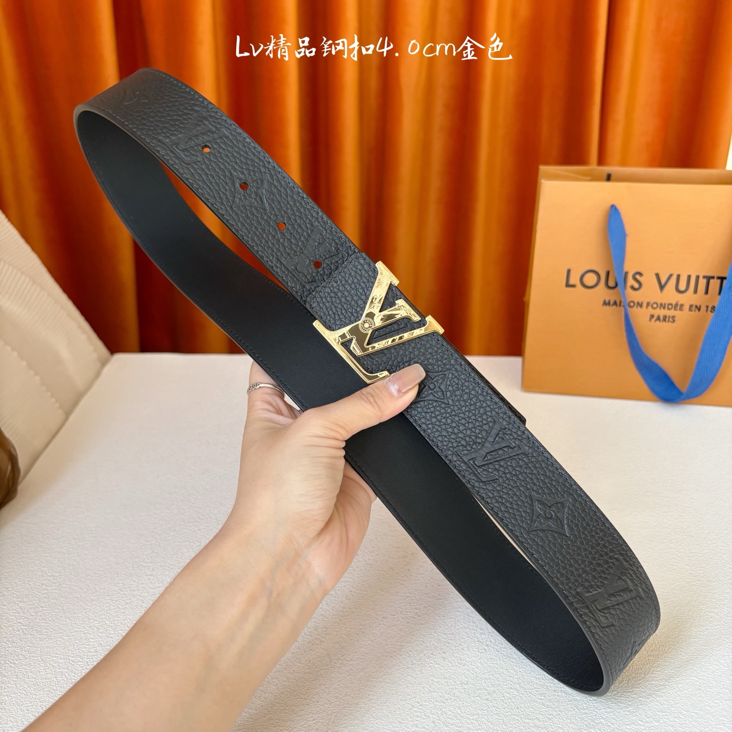 【LOUIS VUITTON】：经典原单品质，经典压花面配原版平纹底，搭配原单精品钢扣，精工制作，细节看