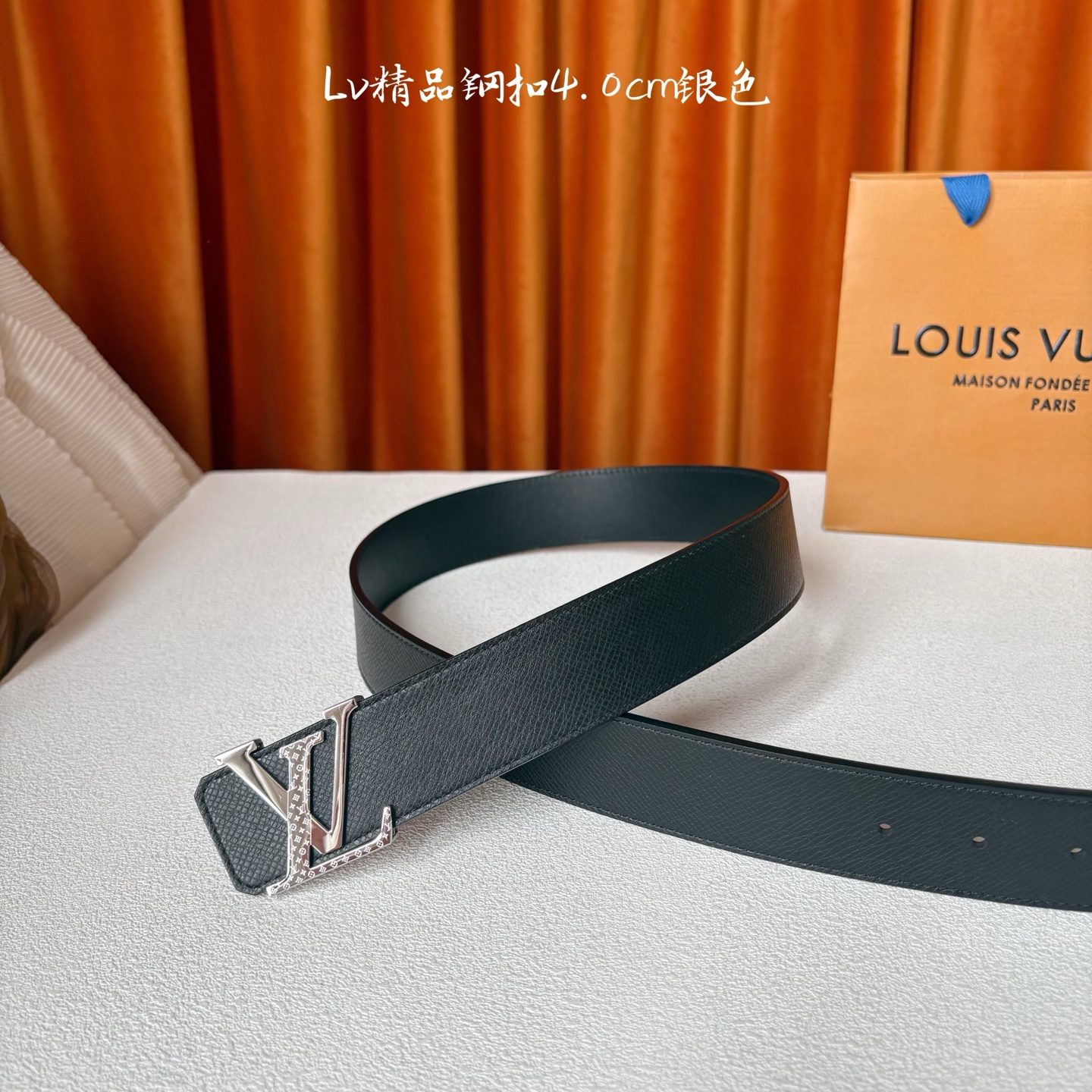 【LOUIS VUITTON】：经典原单品质，经典手掌纹面配原版平纹底，搭配原单精品钢扣，精工制作，细节