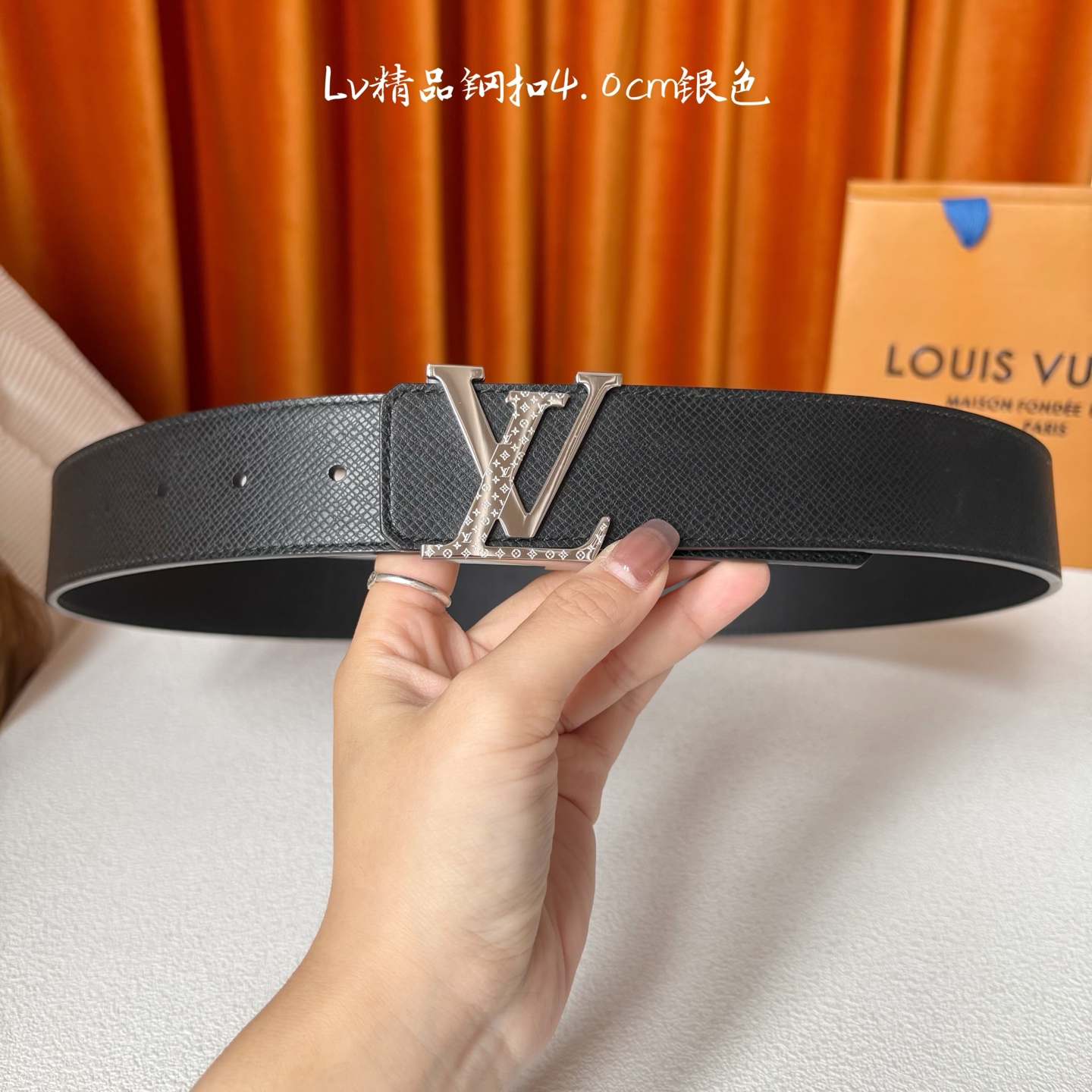 【LOUIS VUITTON】：经典原单品质，经典手掌纹面配原版平纹底，搭配原单精品钢扣，精工制作，细节