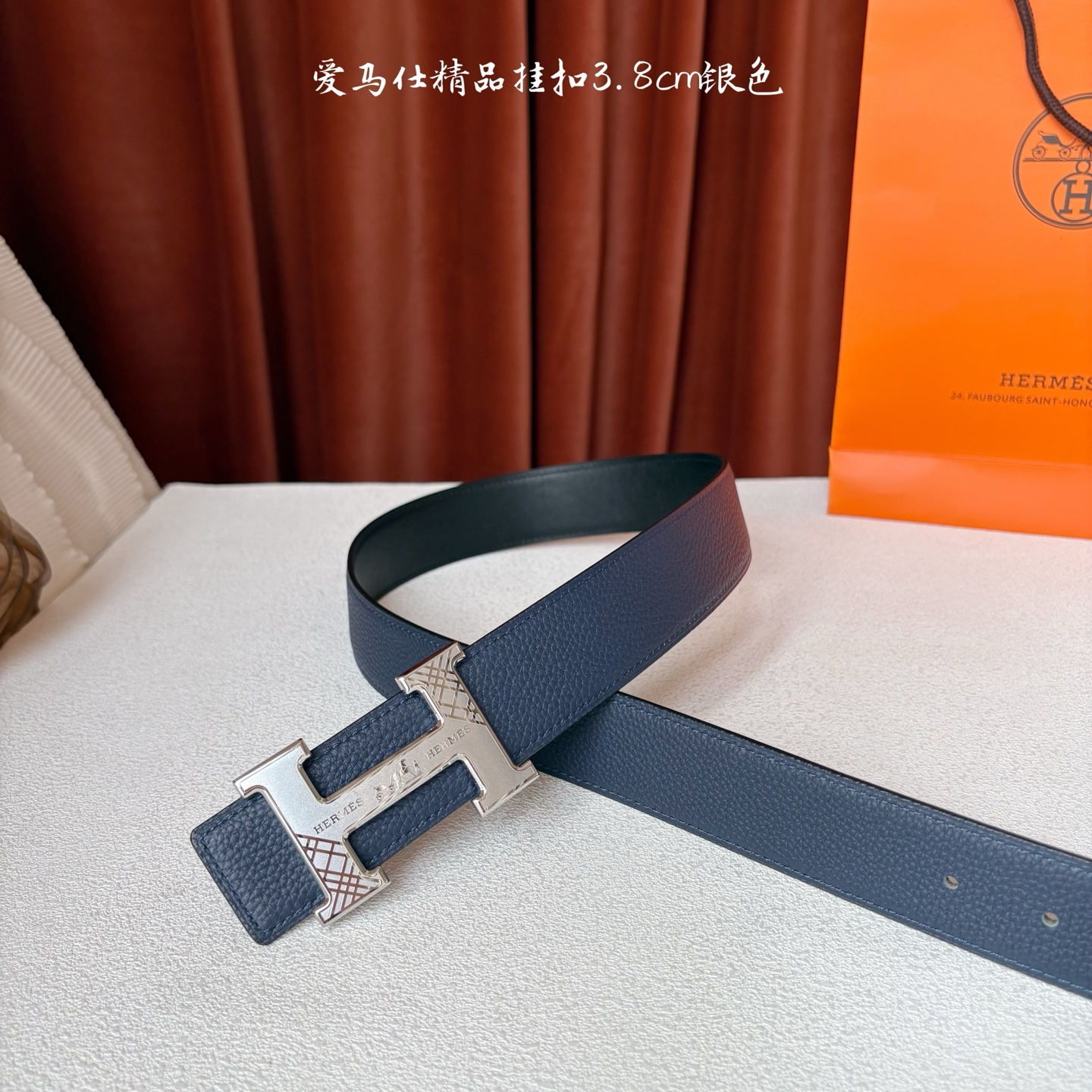 【爱马仕】Hermes 原单爱马仕，宽3.8cm进口原版皮带身，双面可两面用，精品电镀五金 ！