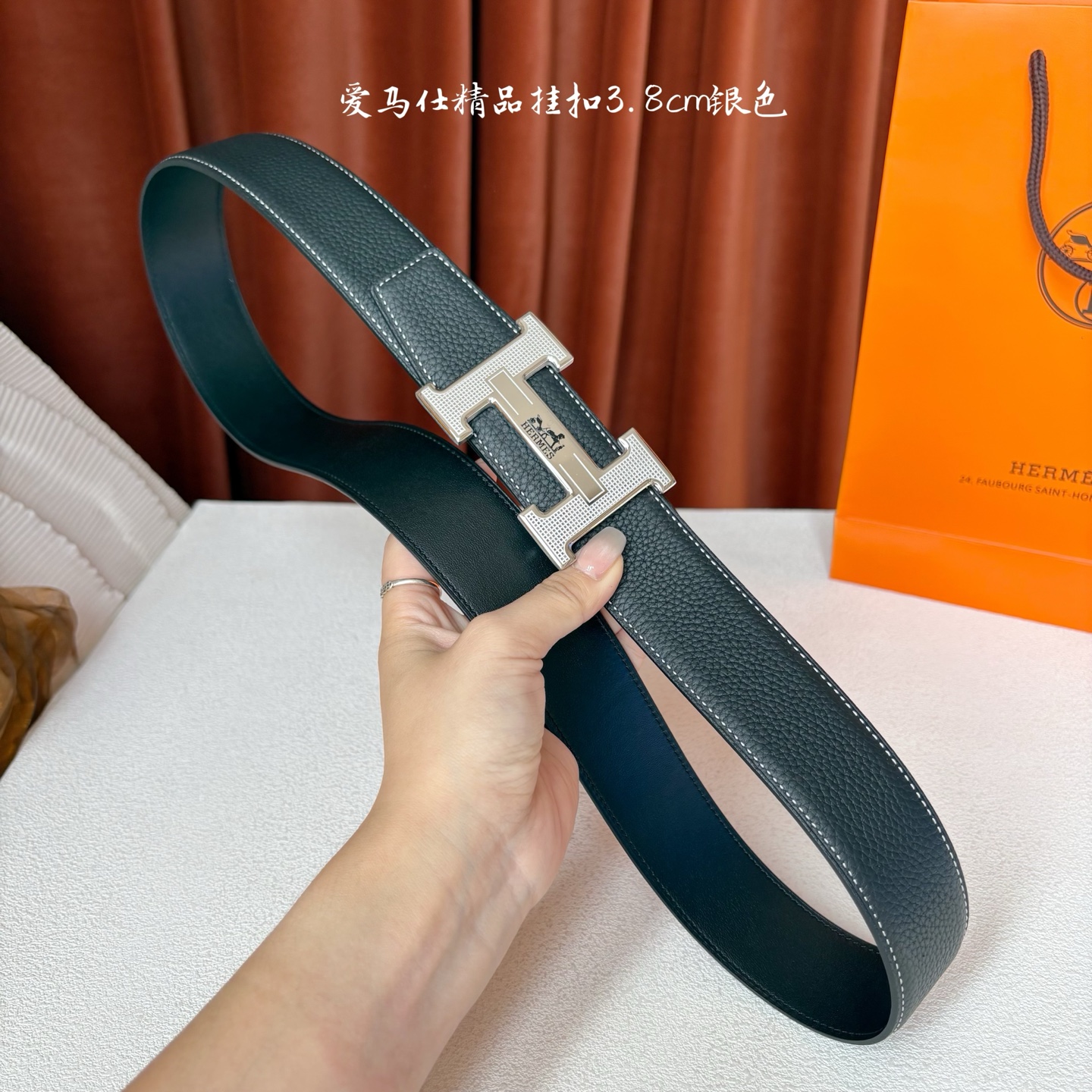 【爱马仕】Hermes 原单爱马仕，宽3.8cm进口原版皮带身，双面可两面用，精品电镀五金 ！