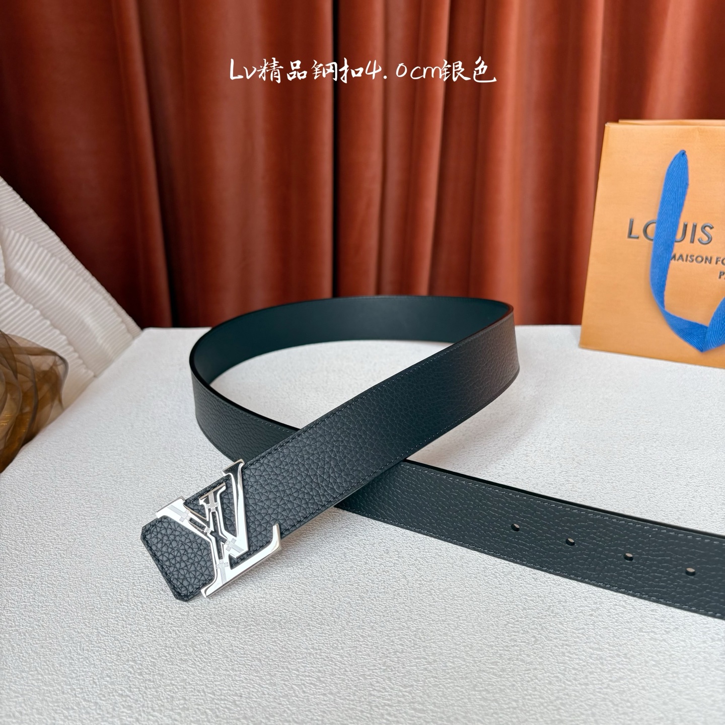 【LOUIS VUITTON】：经典原单品质，经典荔枝纹面配原版平纹底，搭配原单精品钢扣，精工制作，细节