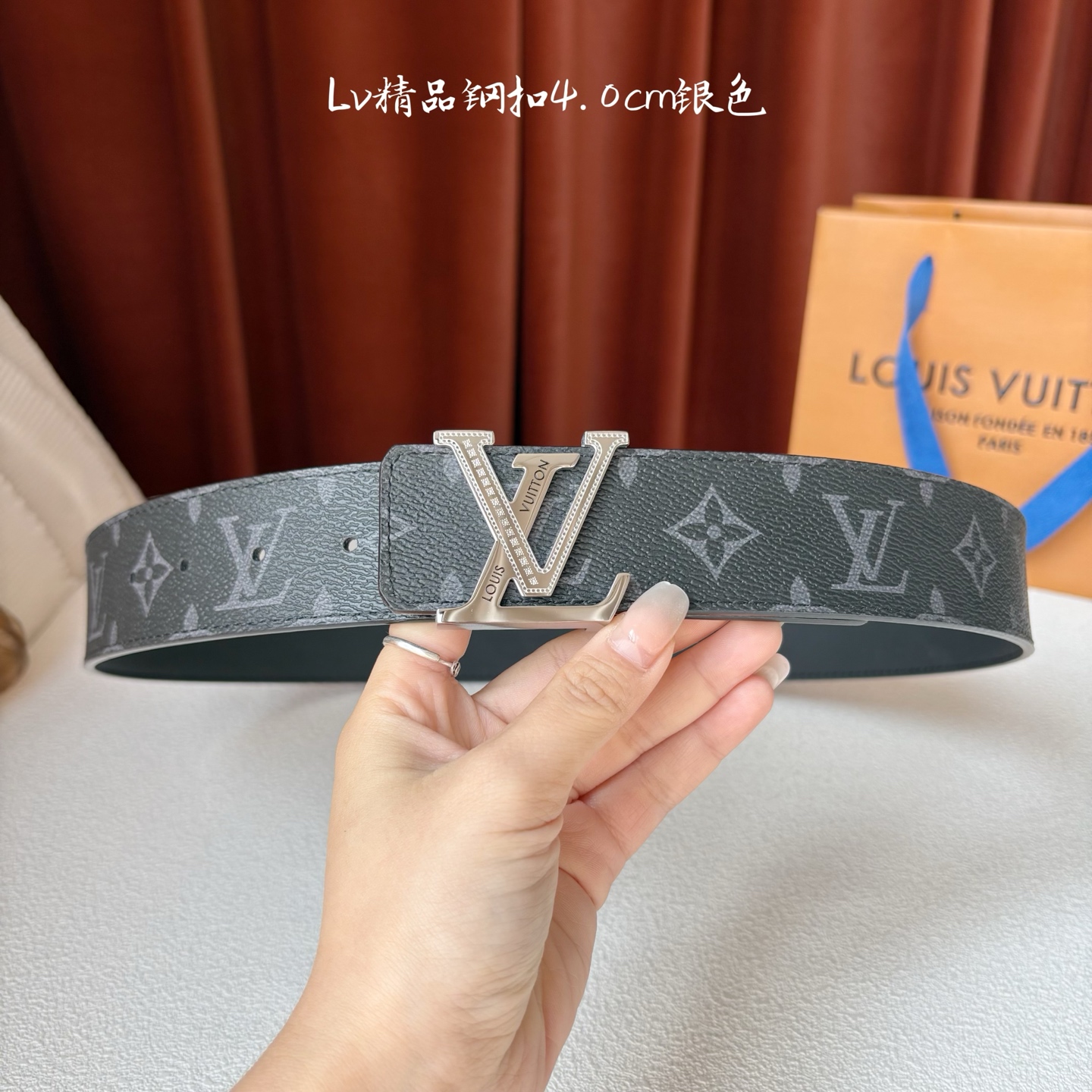 【LOUIS VUITTON】：经典原单品质，经典印花面配原版平纹底，搭配原单精品钢扣，精工制作，细节看