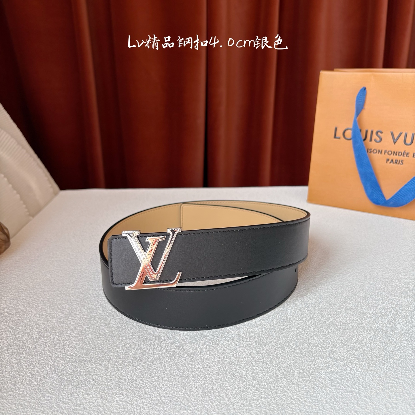 【LOUIS VUITTON】：经典原单品质，双面平纹搭配原单精品钢扣，精工制作，细节看图，实物拍摄，高