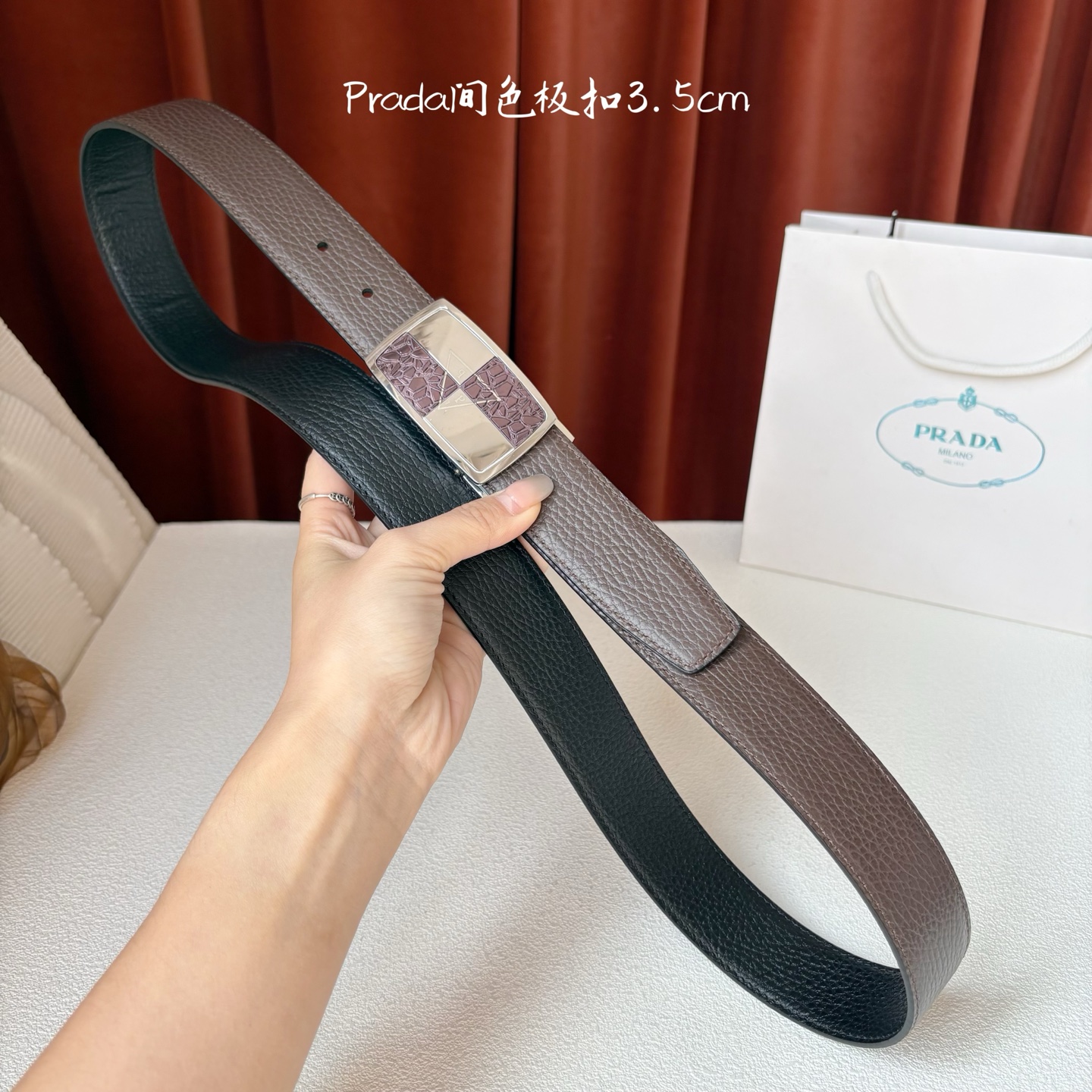 【Prada】：原单面经典头层牛皮腰带，搭配精品板扣，原厂电镀工艺，长短可自行裁剪，宽3.5cm