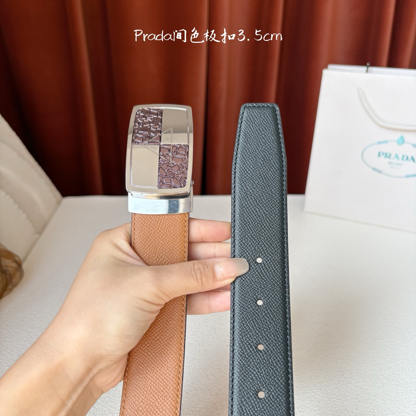 【Prada】：原单面经典头层牛皮腰带，搭配精品板扣，原厂电镀工艺，长短可自行裁剪，宽3.5cm