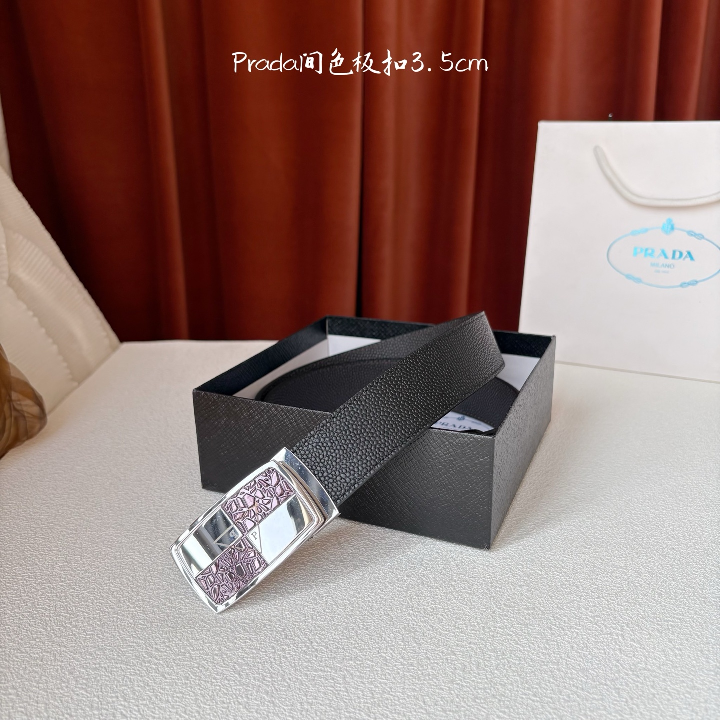 【Prada】：原单面经典头层牛皮腰带，搭配精品板扣，原厂电镀工艺，长短可自行裁剪，宽3.5cm