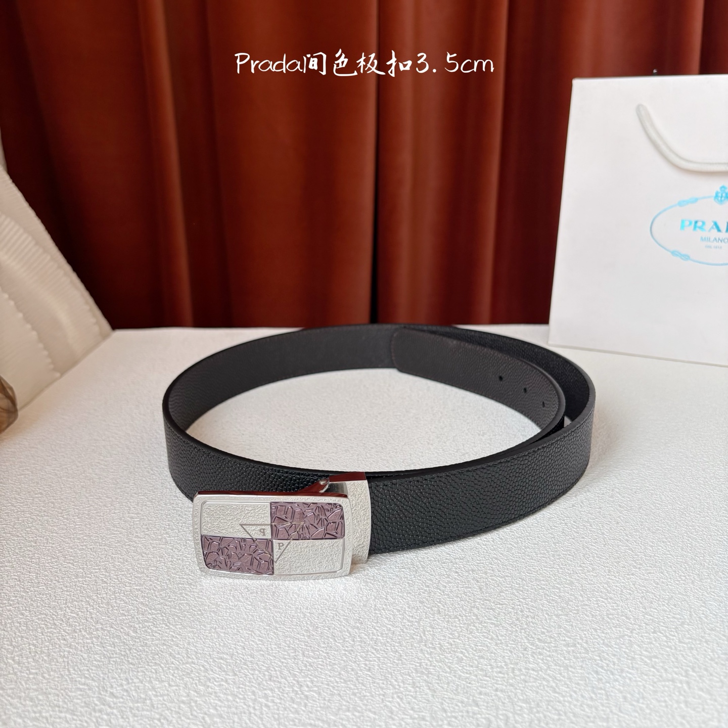 【Prada】：原单面经典头层牛皮腰带，搭配精品板扣，原厂电镀工艺，长短可自行裁剪，宽3.5cm