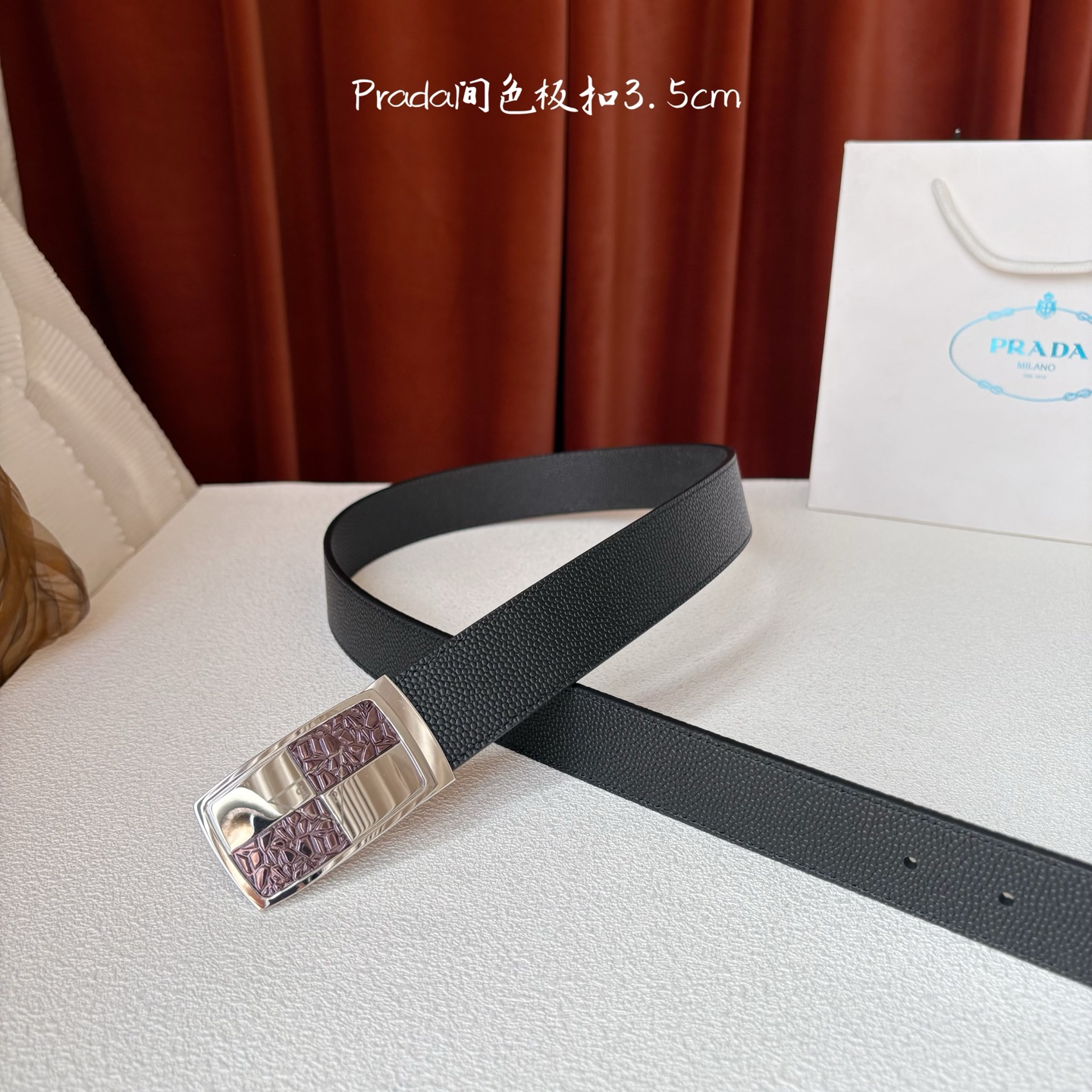 【Prada】：原单面经典头层牛皮腰带，搭配精品板扣，原厂电镀工艺，长短可自行裁剪，宽3.5cm