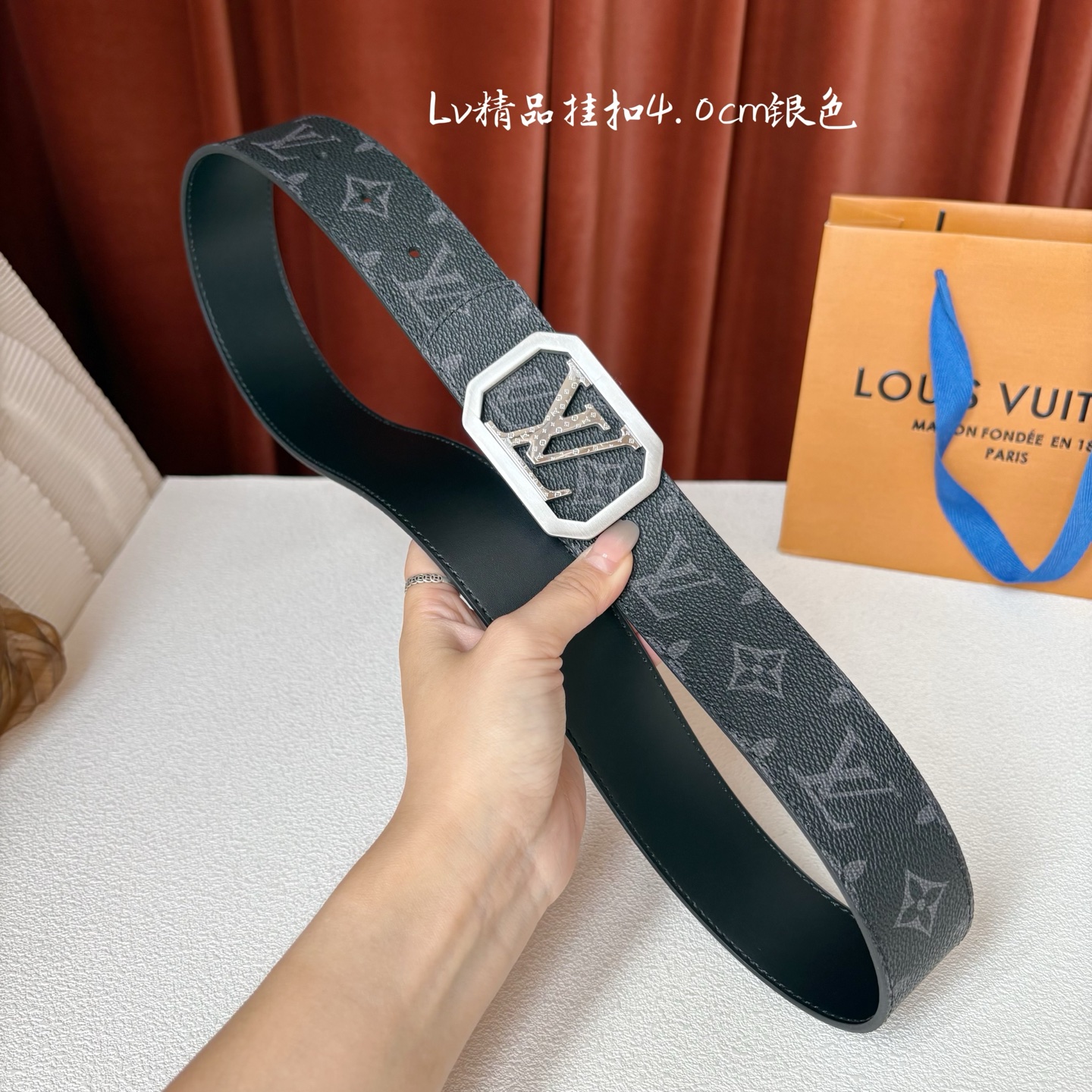 【LOUIS VUITTON】：经典原单品质，经典印花面搭配原单精品钢扣，精工制作，细节看图，实物拍摄，