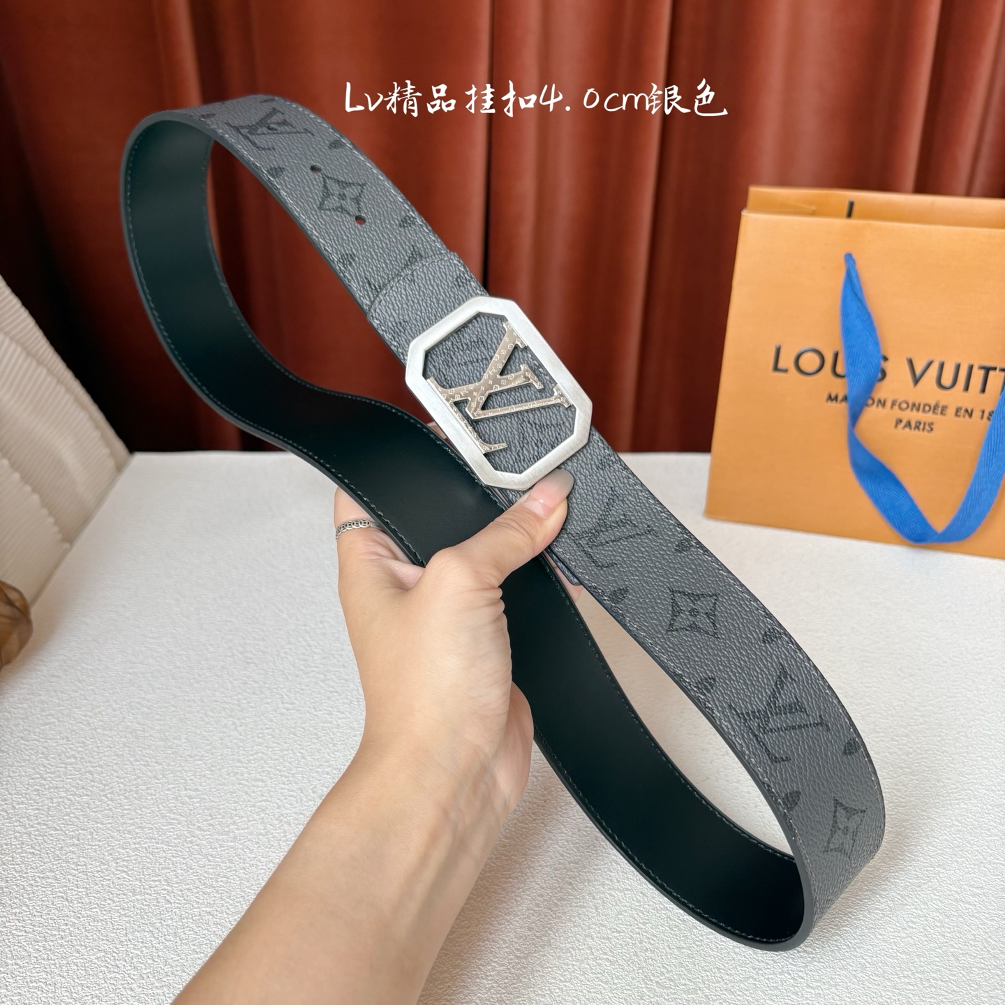 【LOUIS VUITTON】：经典原单品质，经典印花面搭配原单精品钢扣，精工制作，细节看图，实物拍摄，