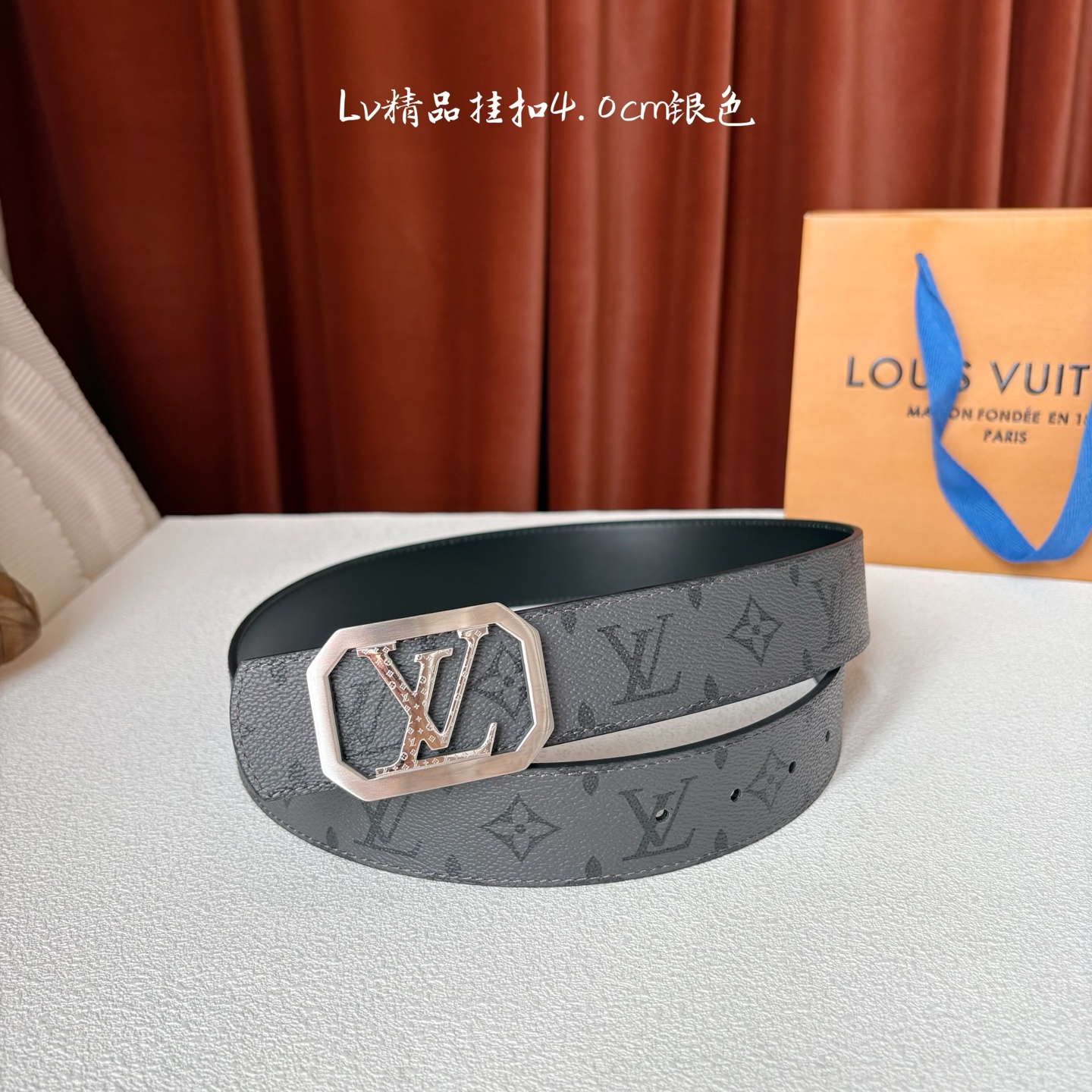 【LOUIS VUITTON】：经典原单品质，经典印花面搭配原单精品钢扣，精工制作，细节看图，实物拍摄，