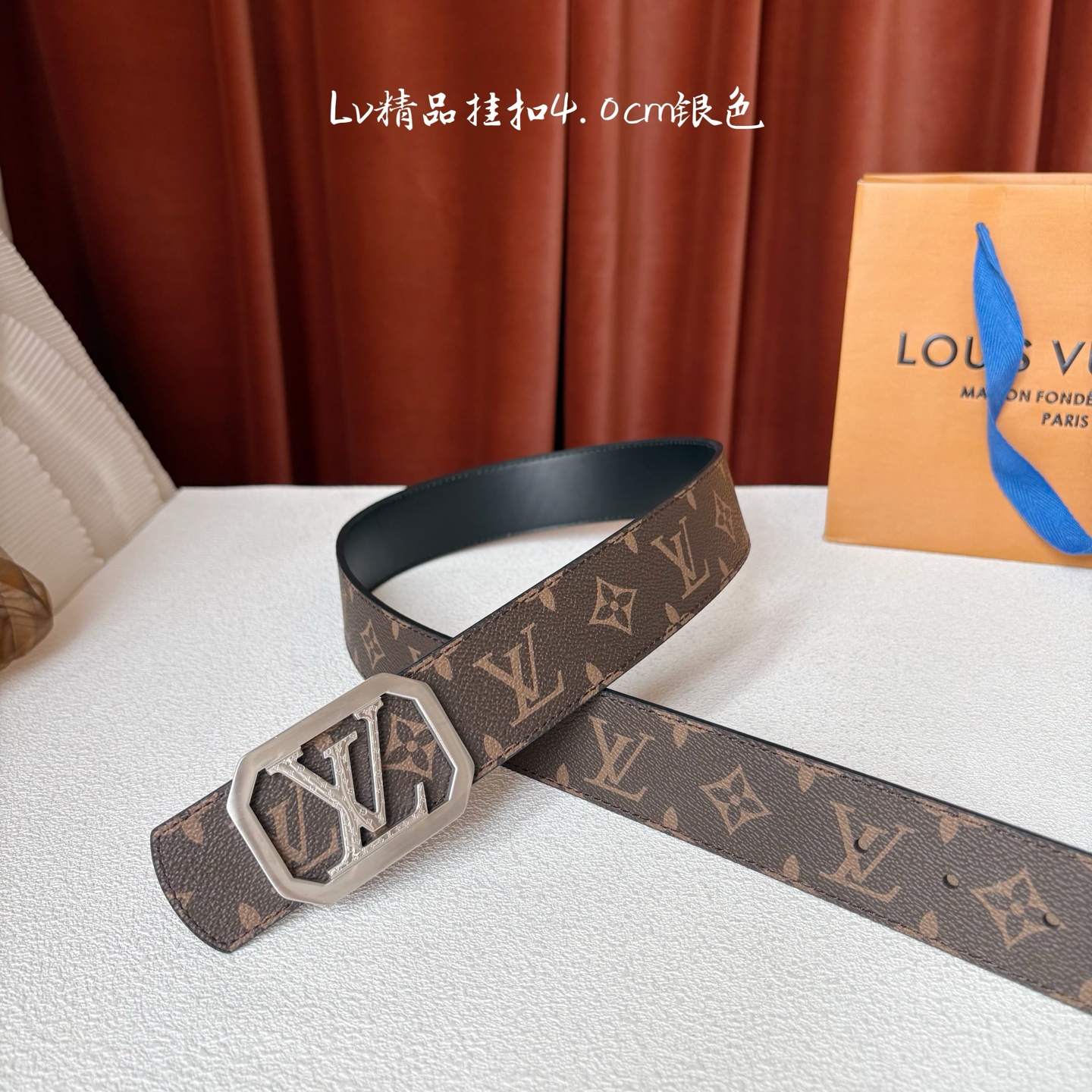 【LOUIS VUITTON】：经典原单品质，经典印花面搭配原单精品钢扣，精工制作，细节看图，实物拍摄，