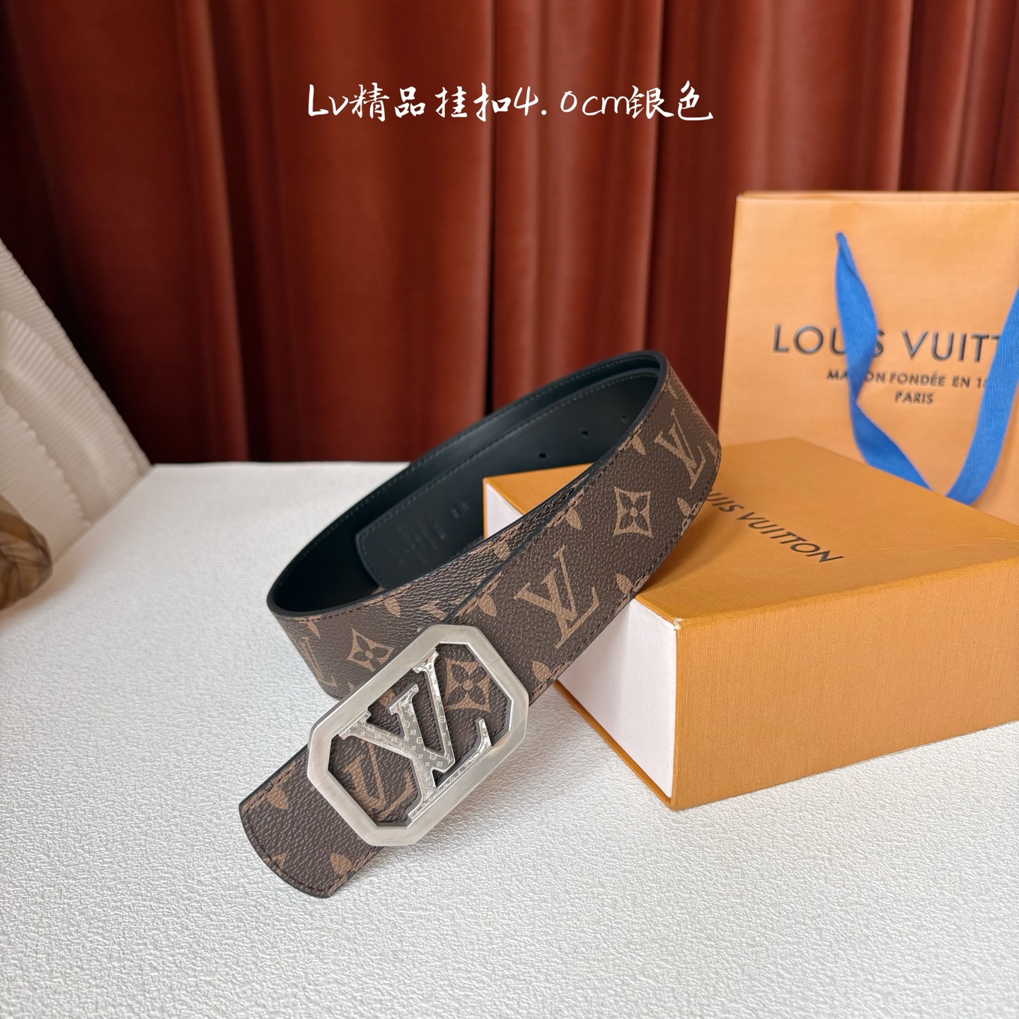 【LOUIS VUITTON】：经典原单品质，经典印花面搭配原单精品钢扣，精工制作，细节看图，实物拍摄，