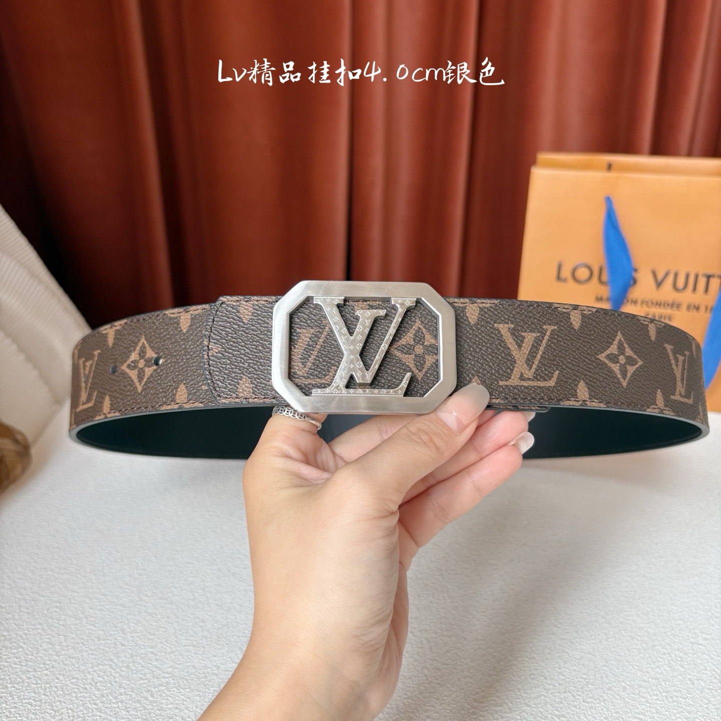 【LOUIS VUITTON】：经典原单品质，经典印花面搭配原单精品钢扣，精工制作，细节看图，实物拍摄，