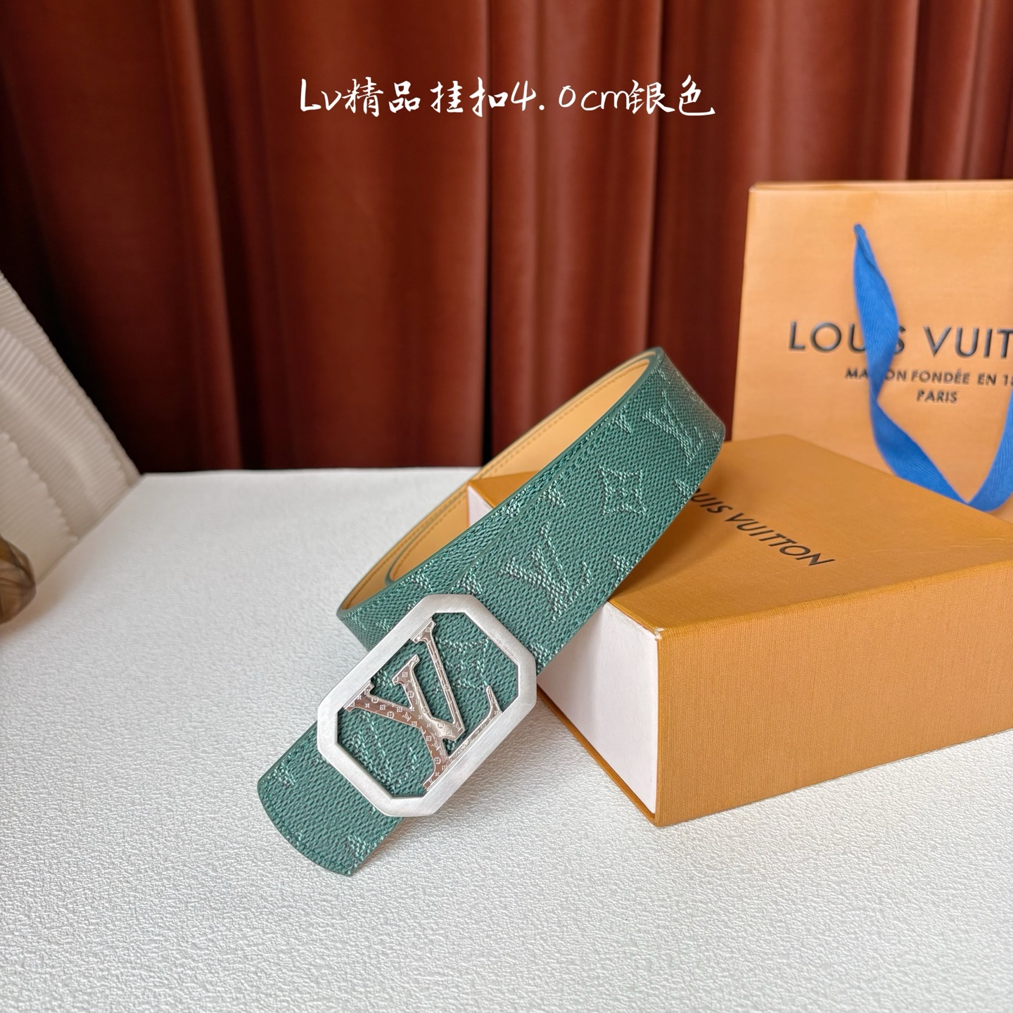 【LOUIS VUITTON】：经典原单品质，新款印花面搭配原单精品钢扣，精工制作，细节看图，实物拍摄，