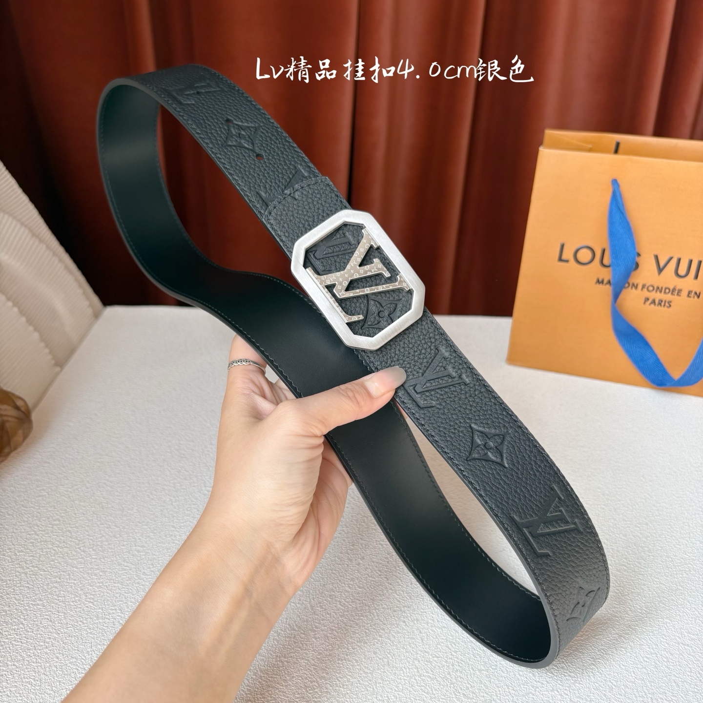 【LOUIS VUITTON】：经典原单品质，经典荔枝纹压花面搭配原单精品钢扣，精工制作，细节看图，实物