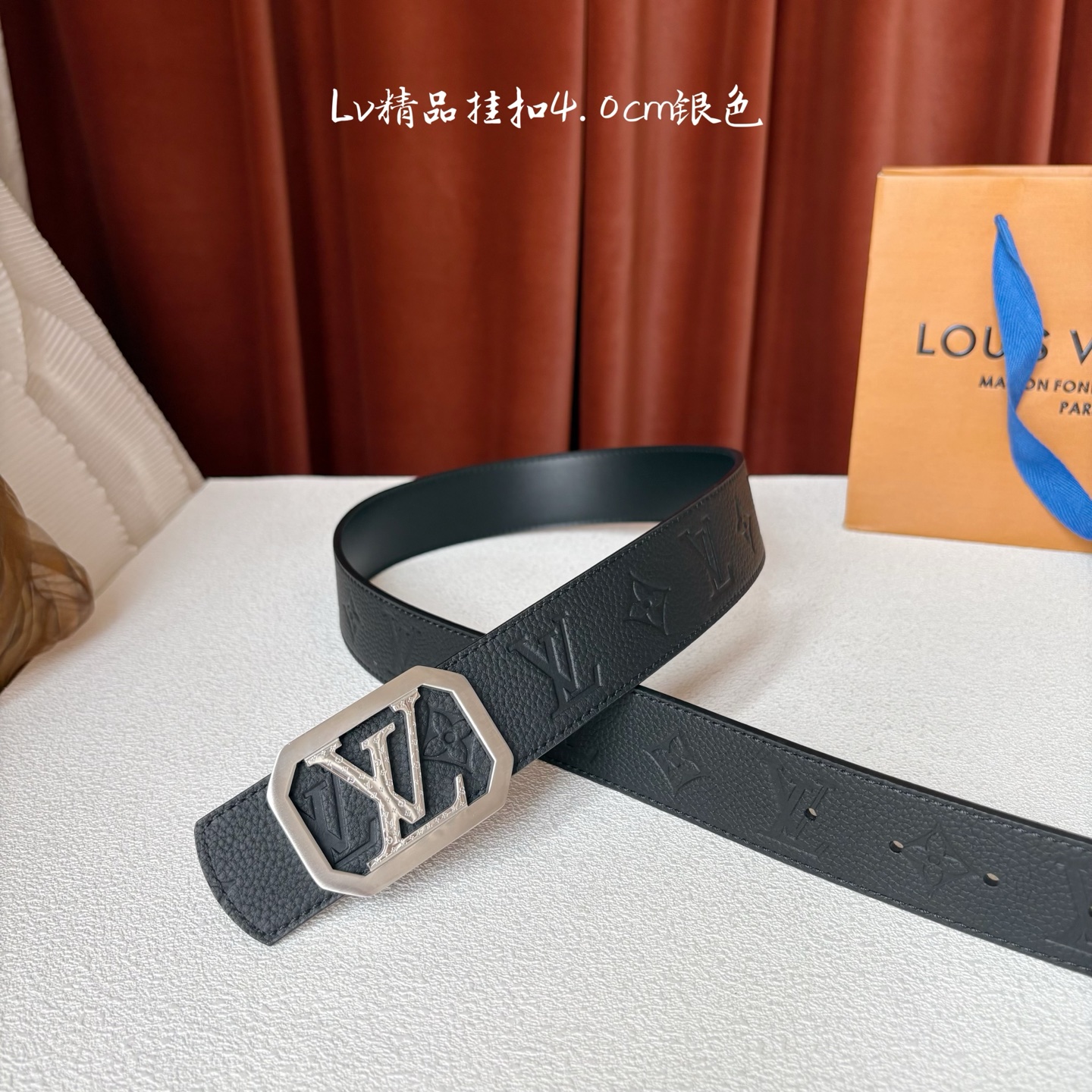 【LOUIS VUITTON】：经典原单品质，经典荔枝纹压花面搭配原单精品钢扣，精工制作，细节看图，实物