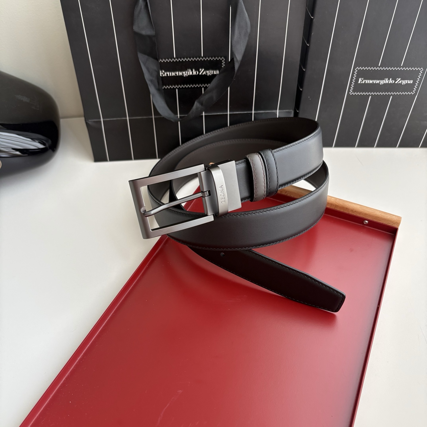 NO:764206,Original Ermenegildo Zegna calfskin, which feels delicate and soft, with a high-quality pure copper rotating buckle, a must-have for men!  3.5cm wide frosted gun, belt, zegna, cowhide19860909杰尼亚原版小牛皮,手感细腻柔软,搭配精品纯铜旋转扣,男士必备！宽3.5cm磨砂枪,皮带,zegna,cowhide,Belt