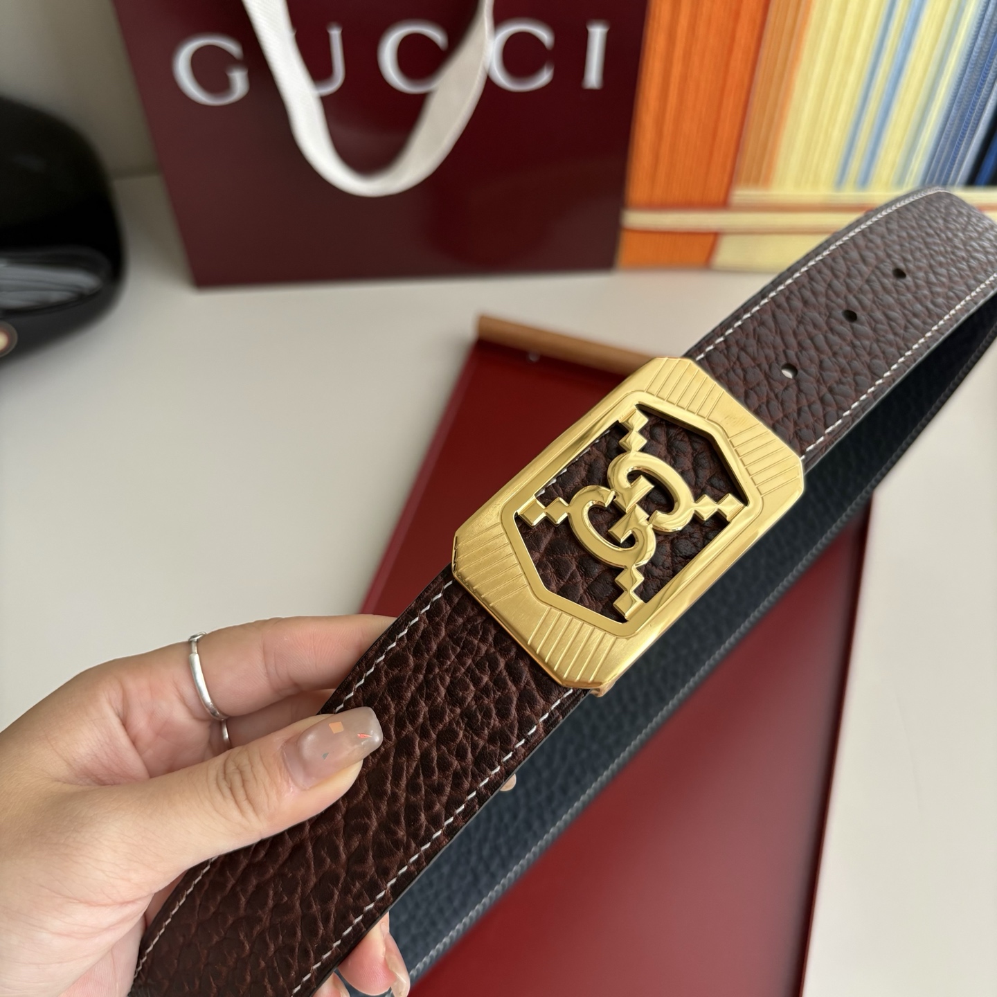 Gucci 经典原单品质，经典压花面配原版皮底，原单精品内穿钢扣，精工制作，细节看图，实物拍摄，高端奢华