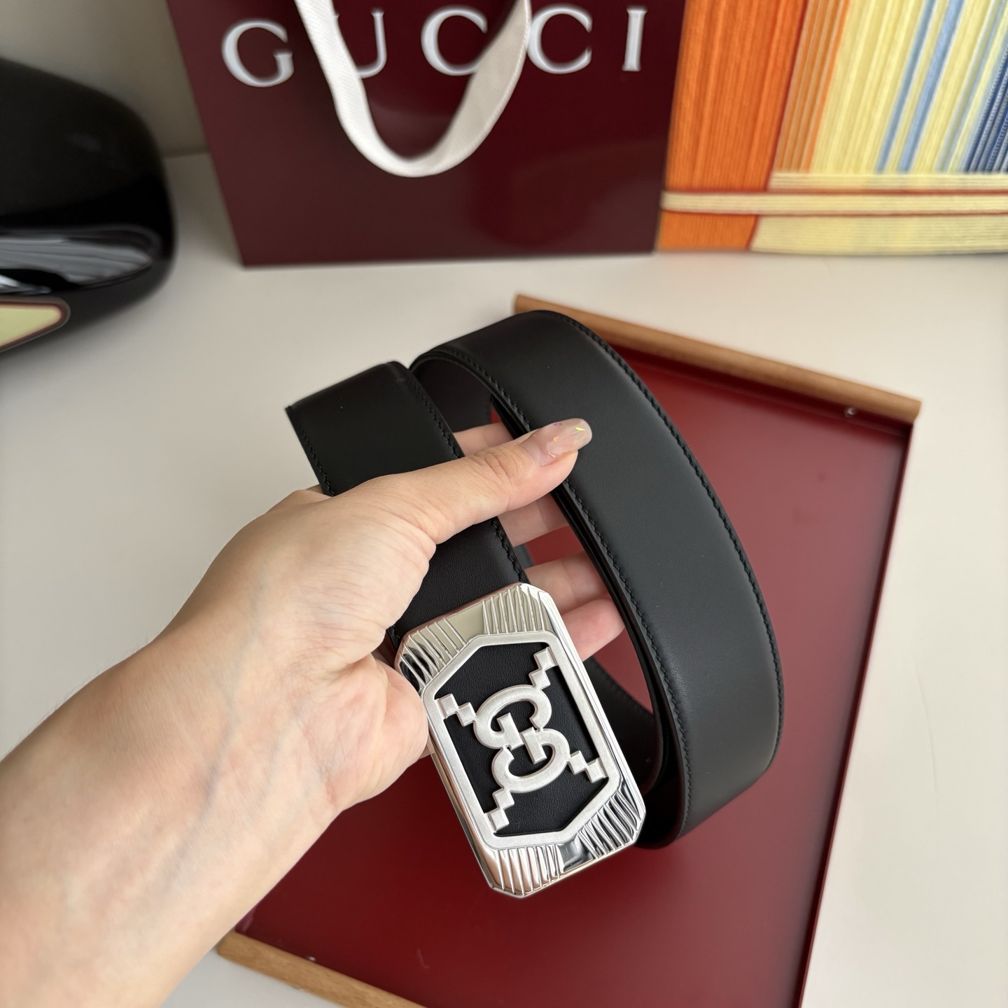 Gucci 经典原单品质，经典压花面配原版皮底，原单精品内穿钢扣，精工制作，细节看图，实物拍摄，高端奢华