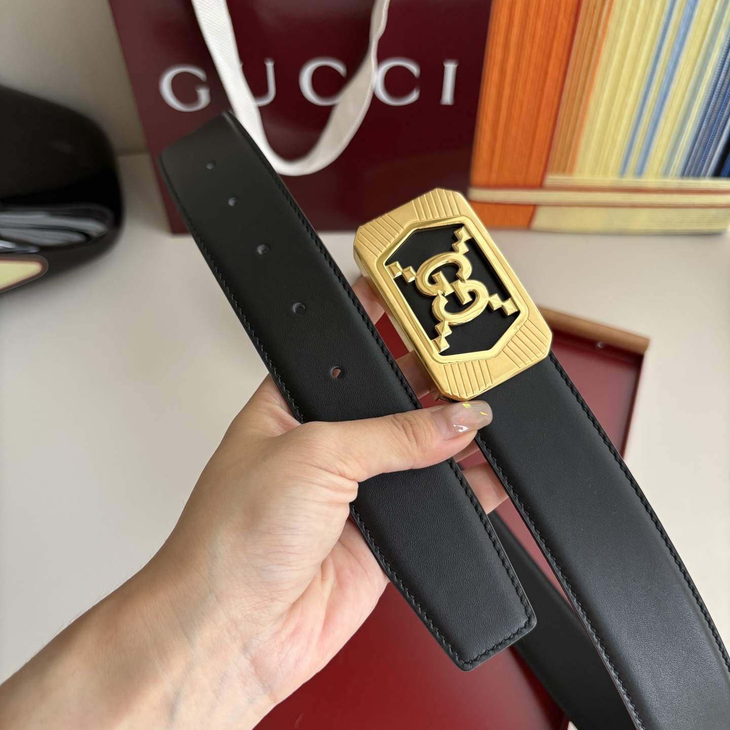 Gucci 经典原单品质，经典压花面配原版皮底，原单精品内穿钢扣，精工制作，细节看图，实物拍摄，高端奢华