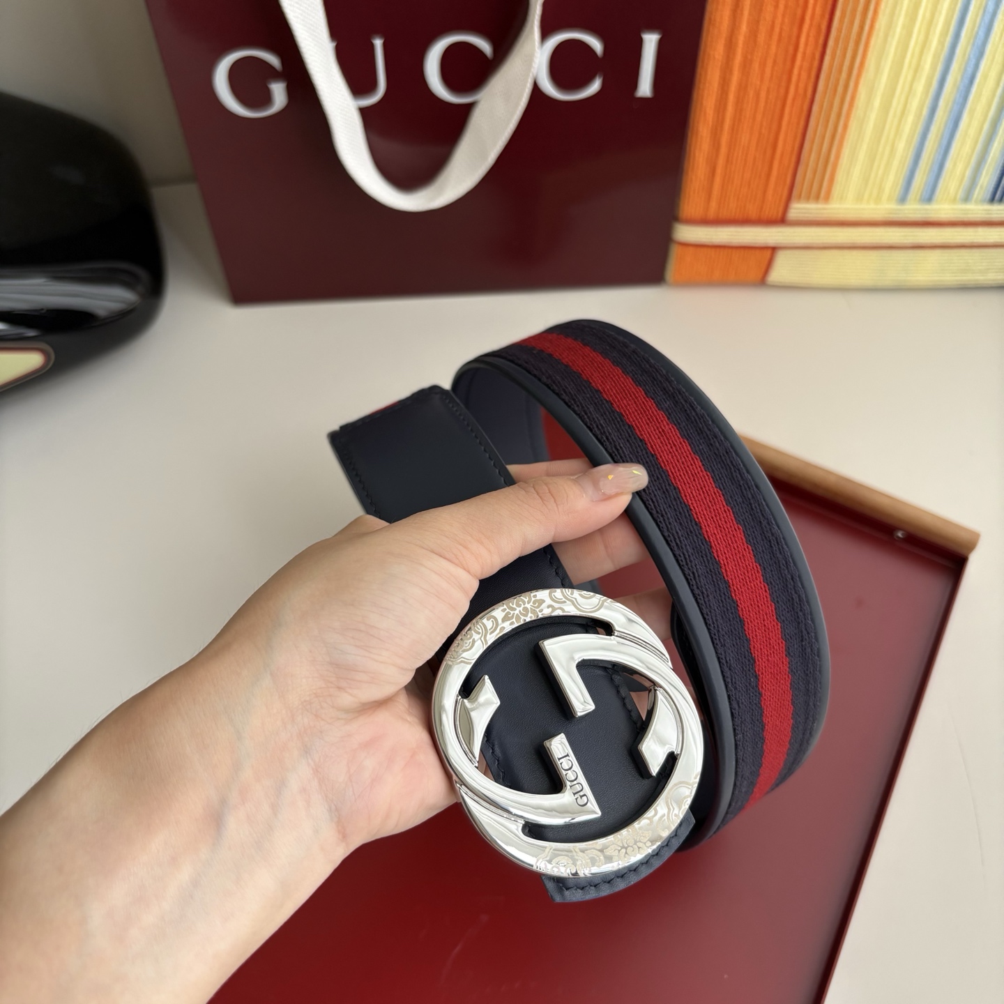Gucci 经典原单品质，红蓝织带拼接小牛皮，原单精品挂扣，精工制作，细节看图，实物拍摄，高端奢华，宽度